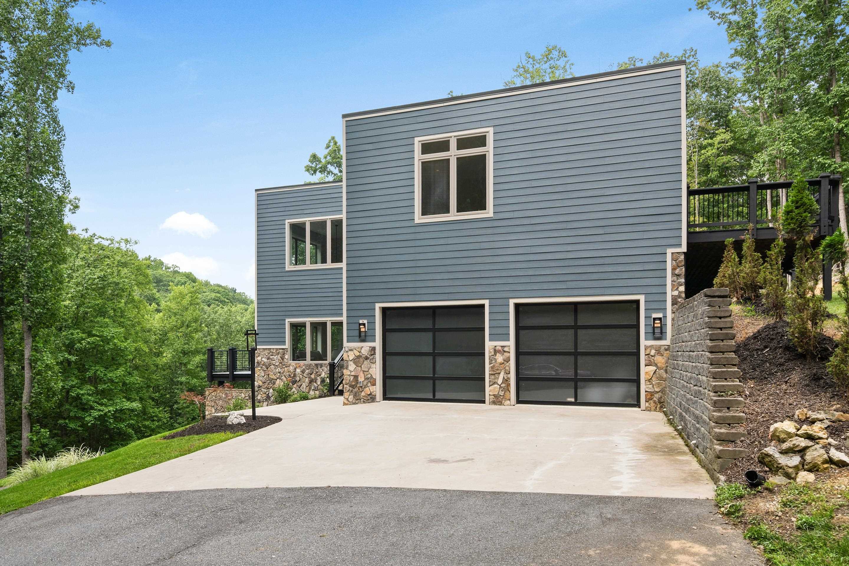 401 Deercroft Drive