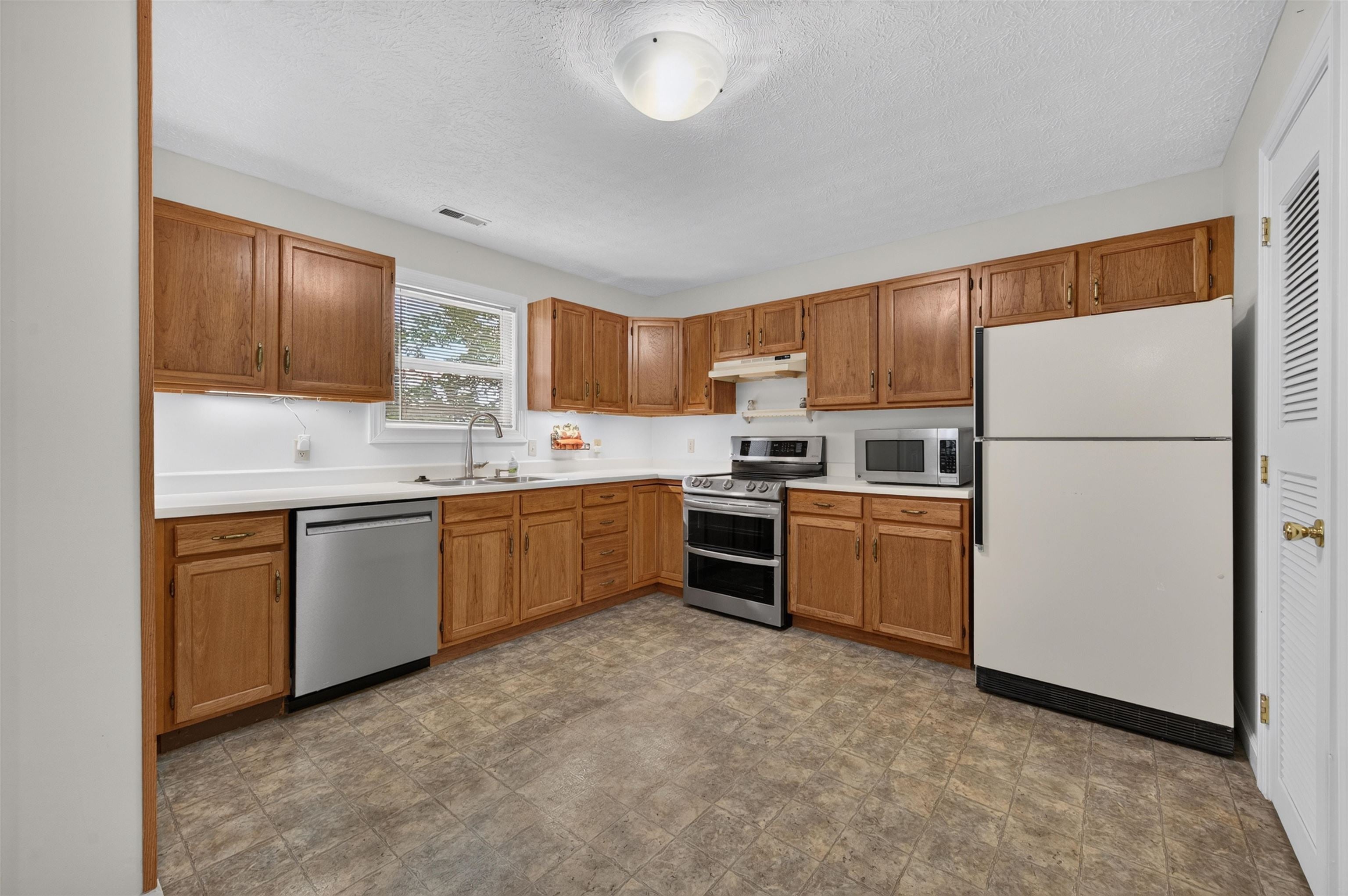 650 Kamran Drive