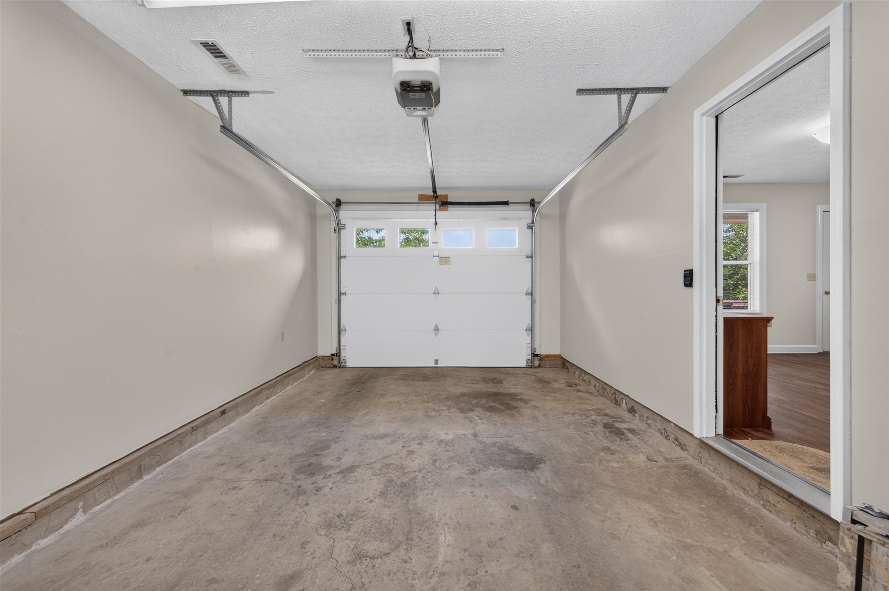 650 Kamran Drive