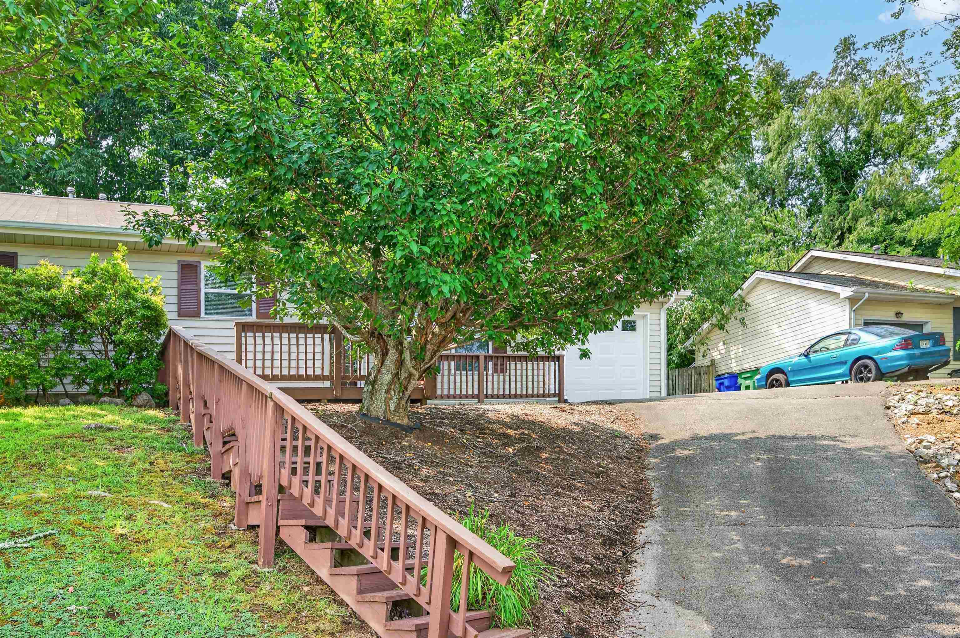 650 Kamran Drive