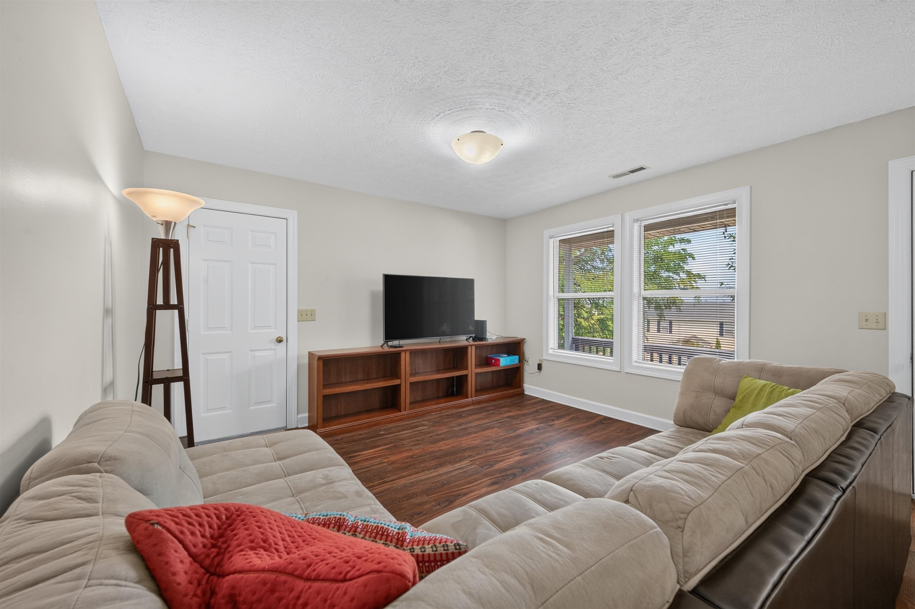 650 Kamran Drive