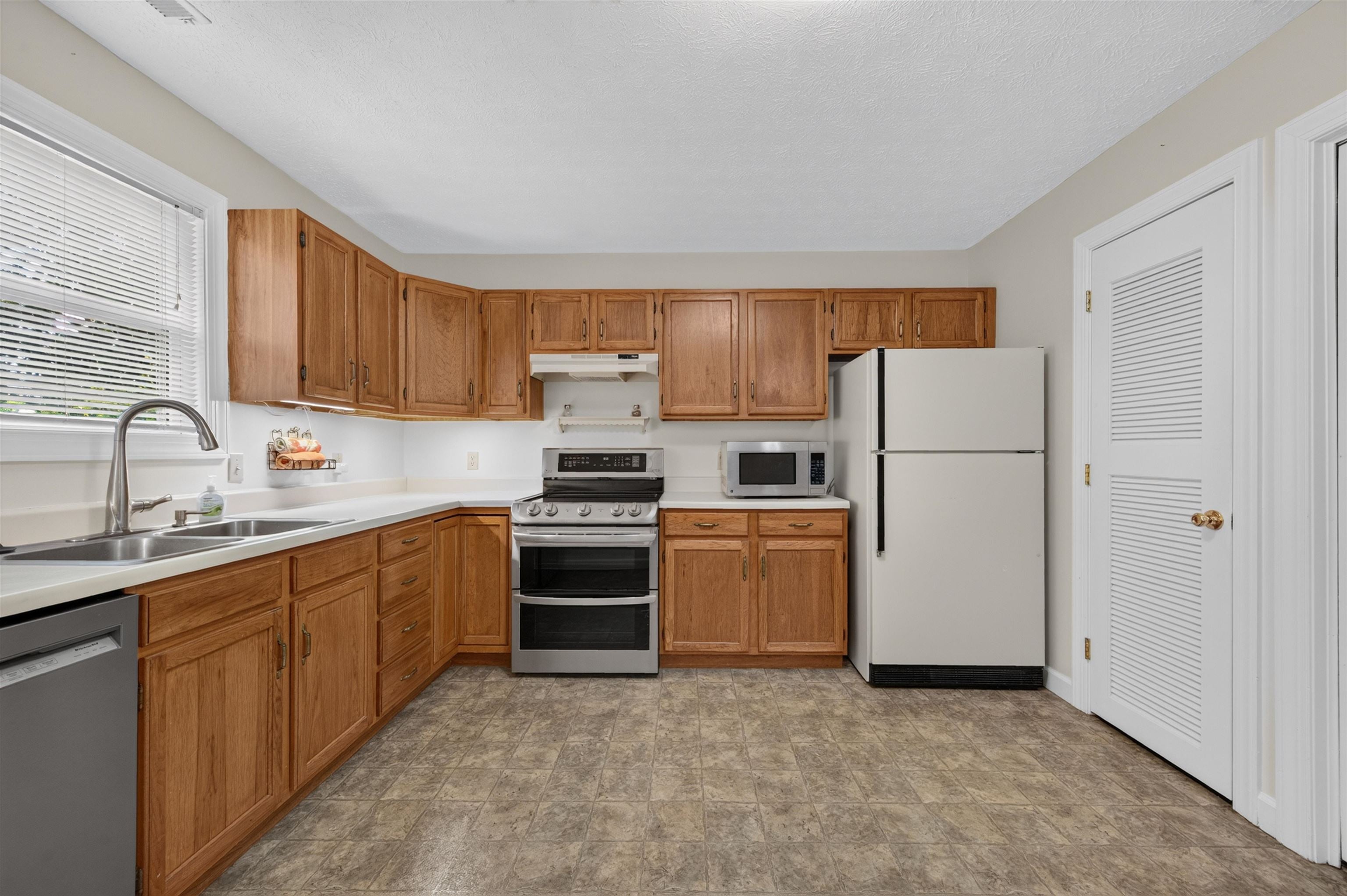 650 Kamran Drive