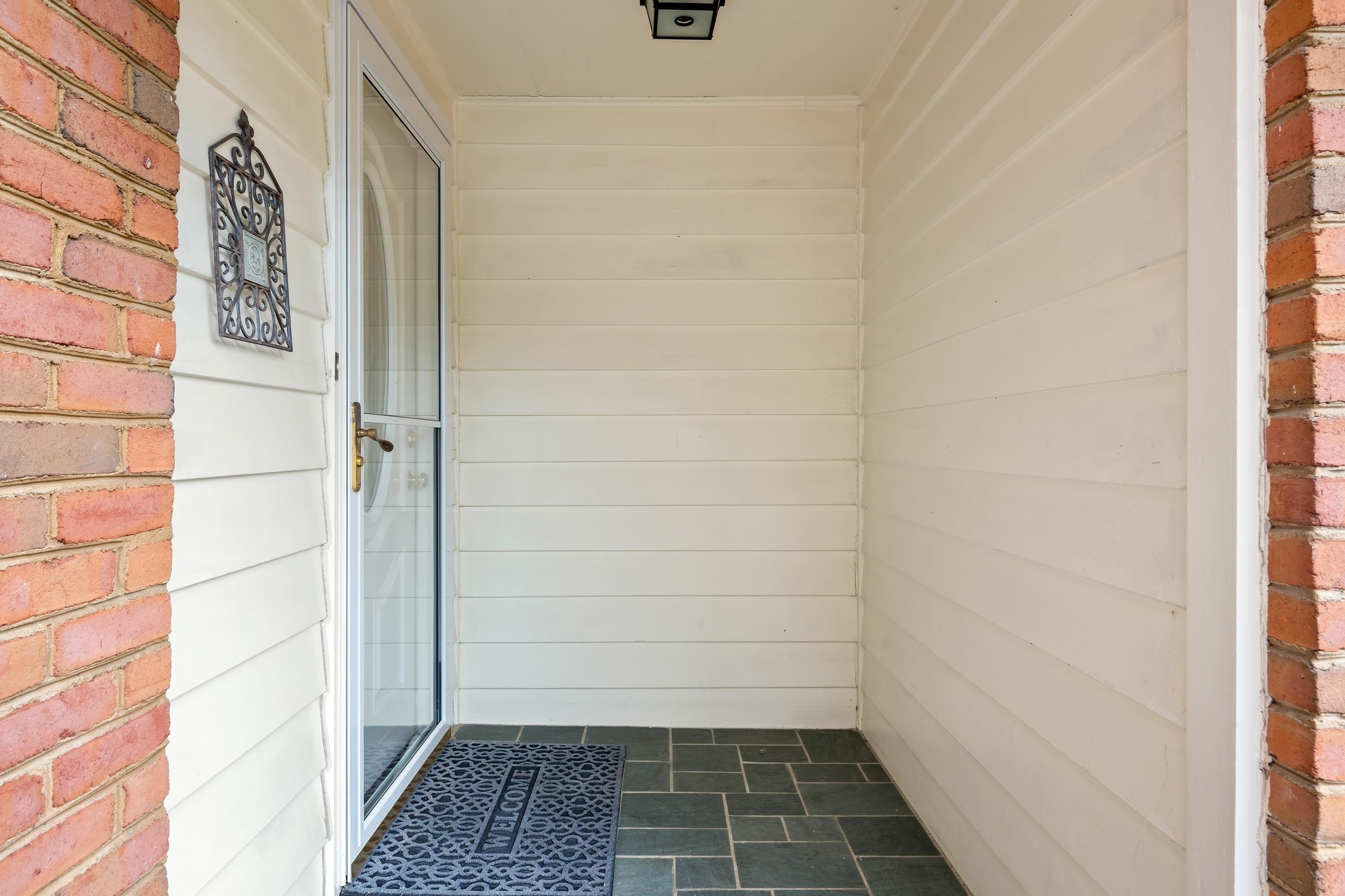 412 STONEGATE Drive