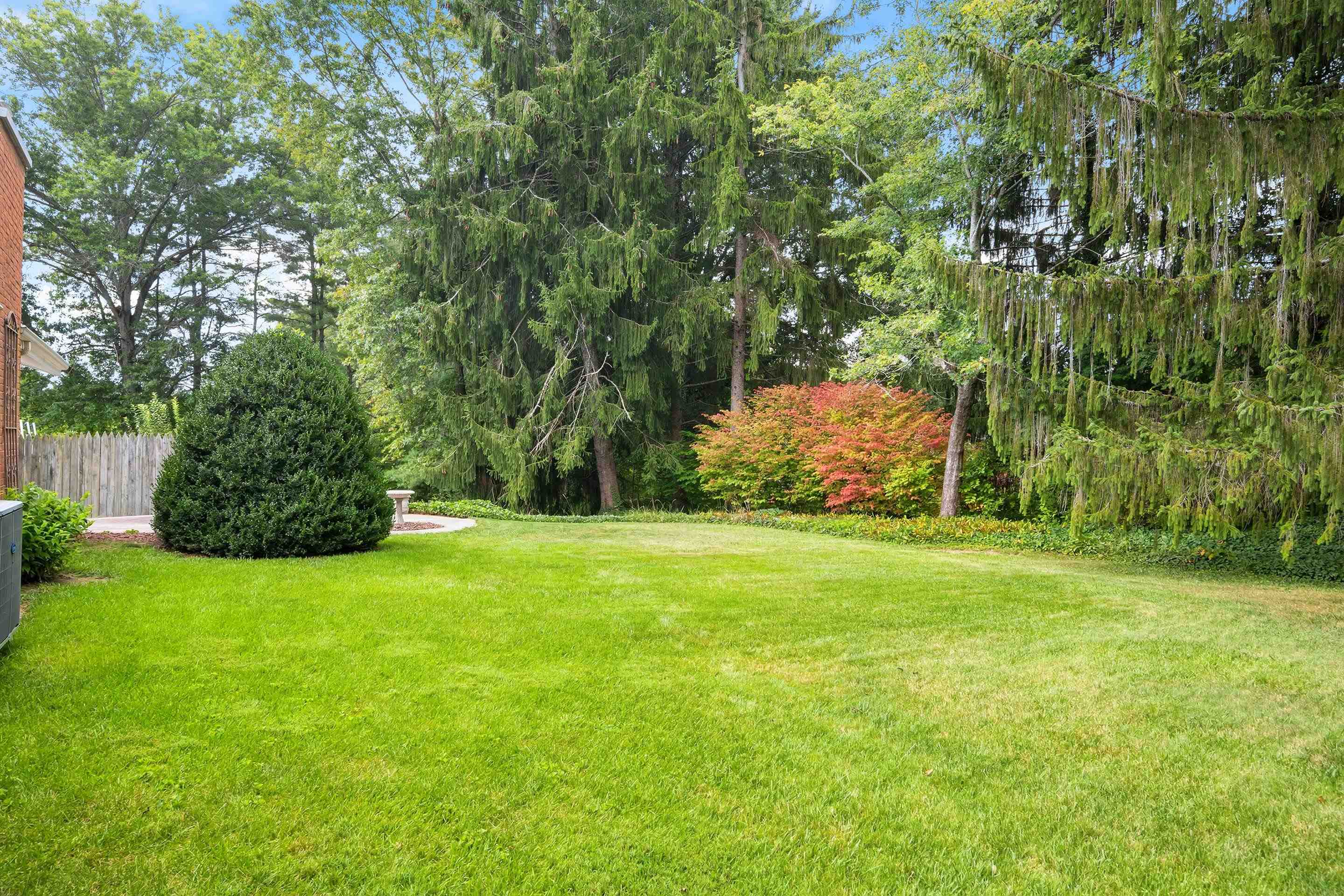 412 STONEGATE Drive
