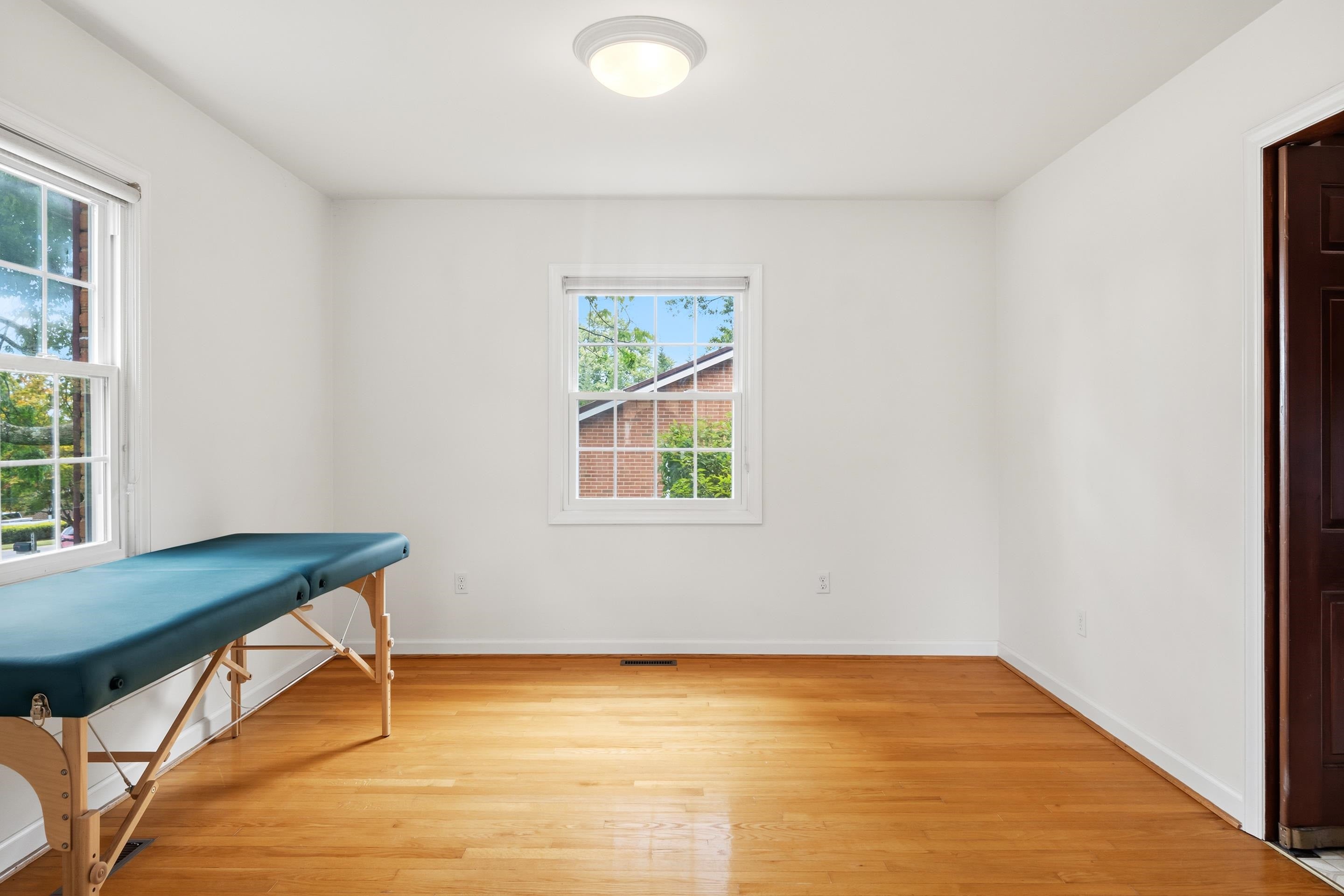 412 STONEGATE Drive