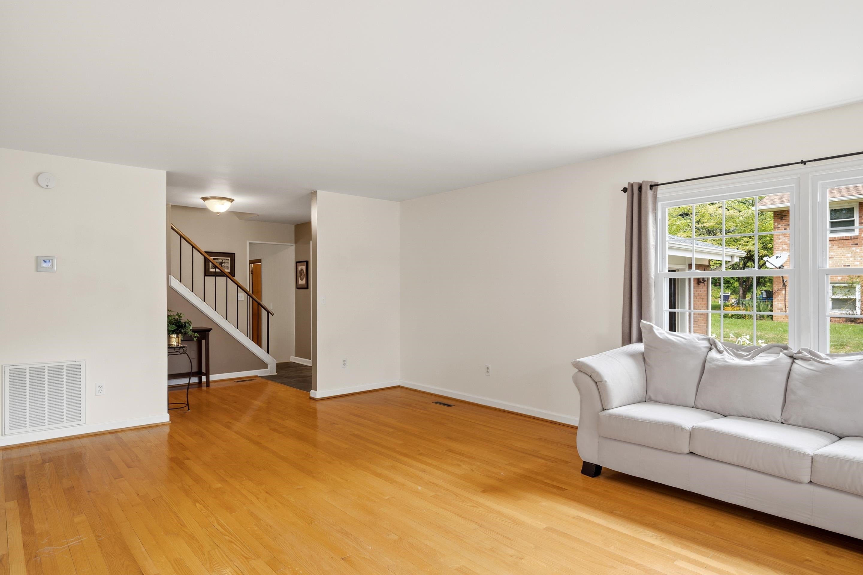 412 STONEGATE Drive