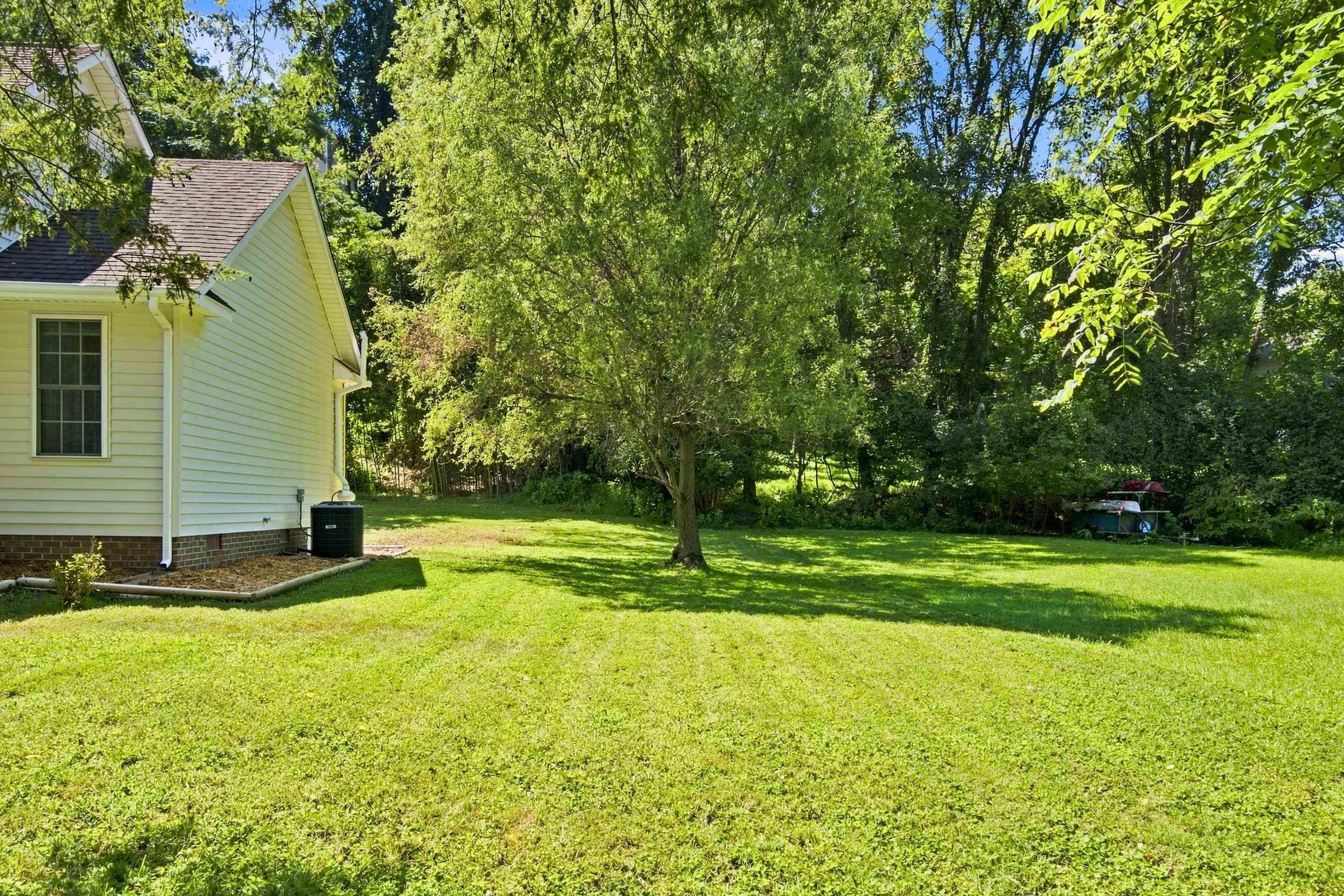207 Staples Street