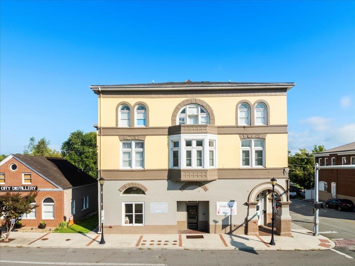 303 W Main Street 307