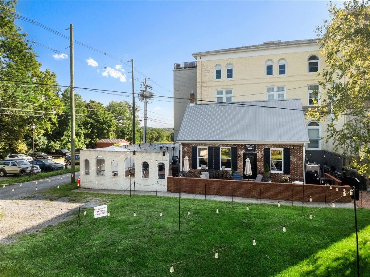 303 W Main Street 307