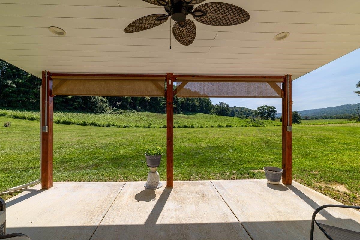 2713 FAIRWAY Drive