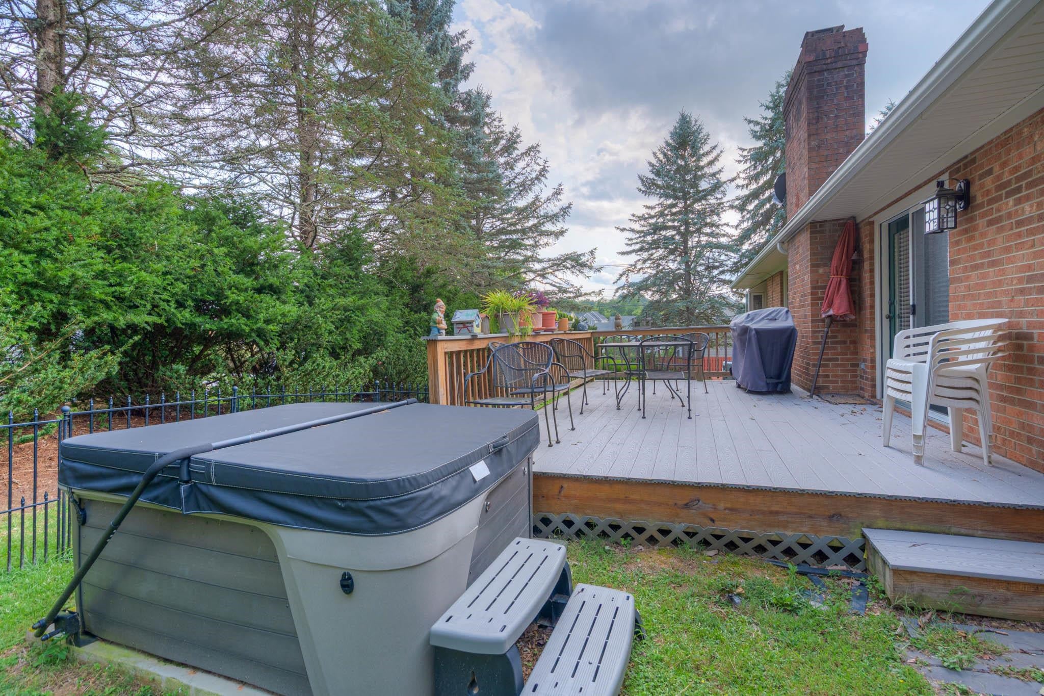 1000 BOBWHITE Drive