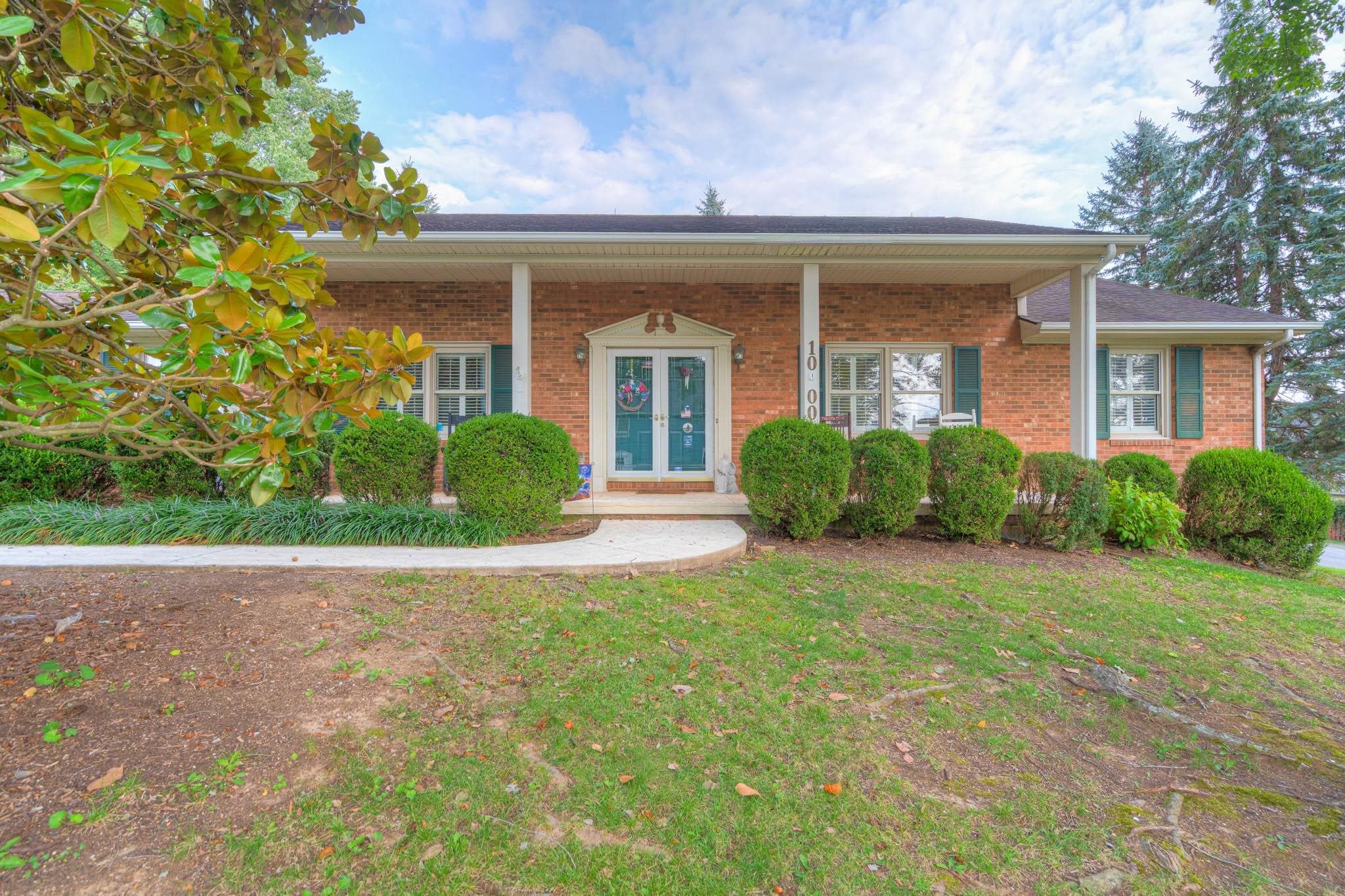 1000 BOBWHITE Drive