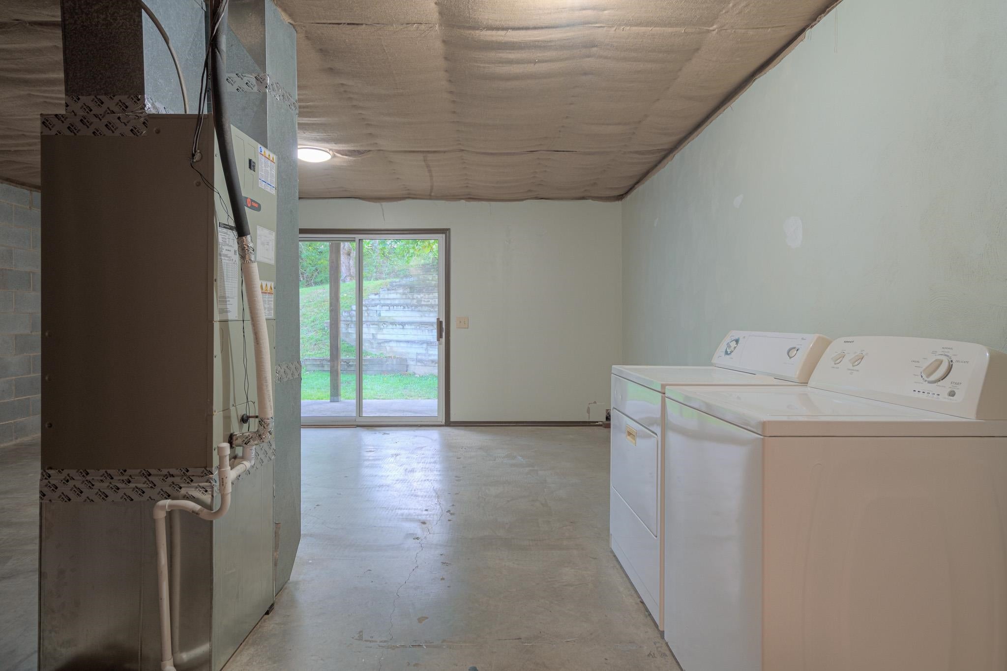 2524 Ridge Road