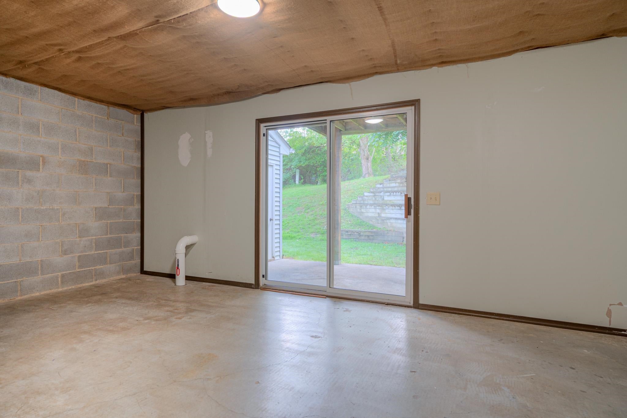 2524 Ridge Road