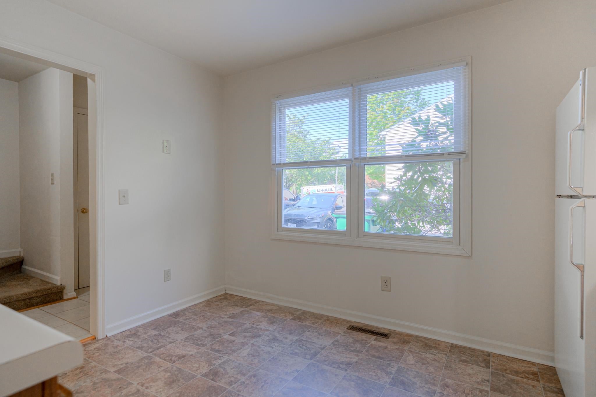 2524 Ridge Road