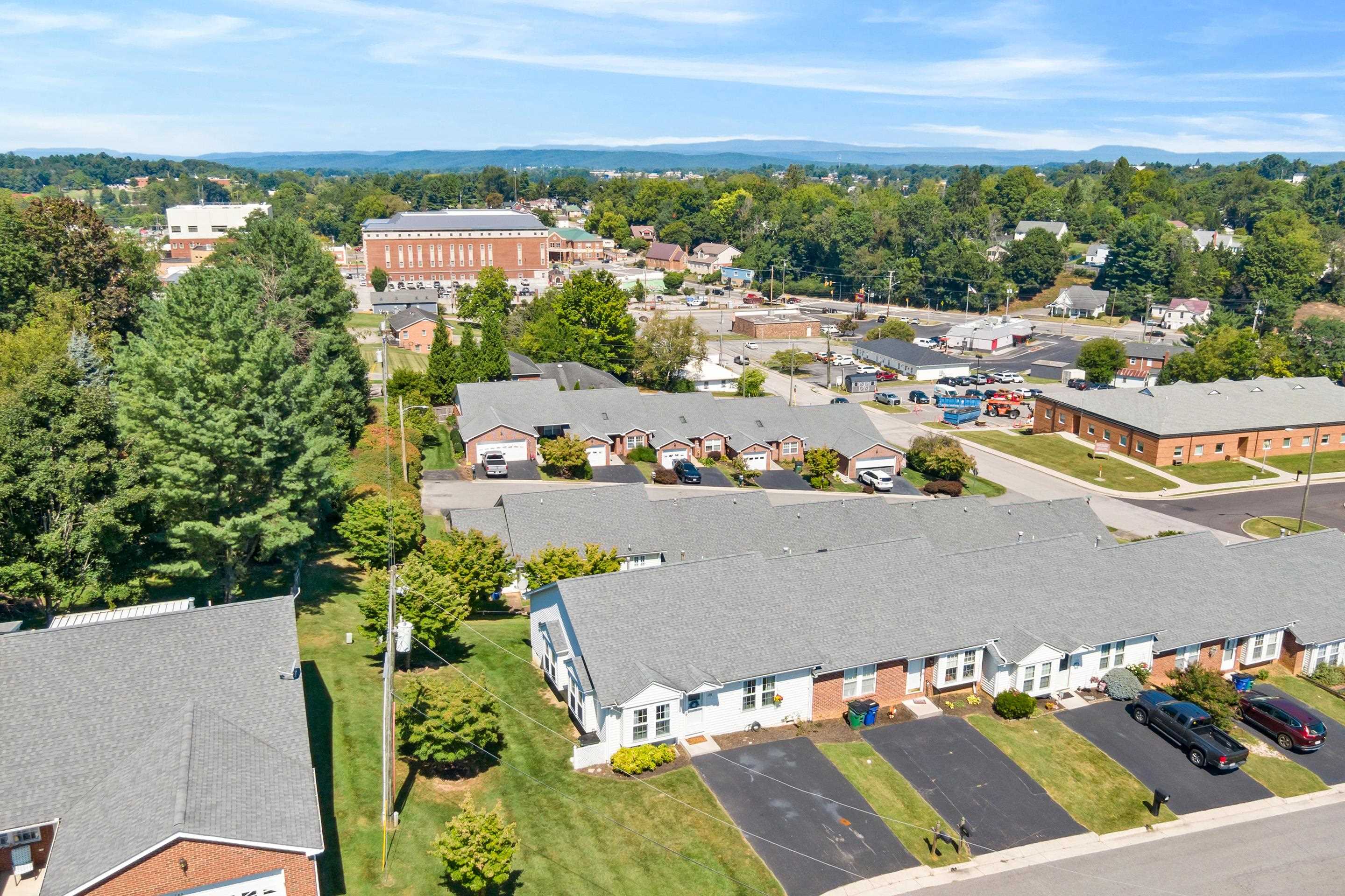 175 Darci Drive SE