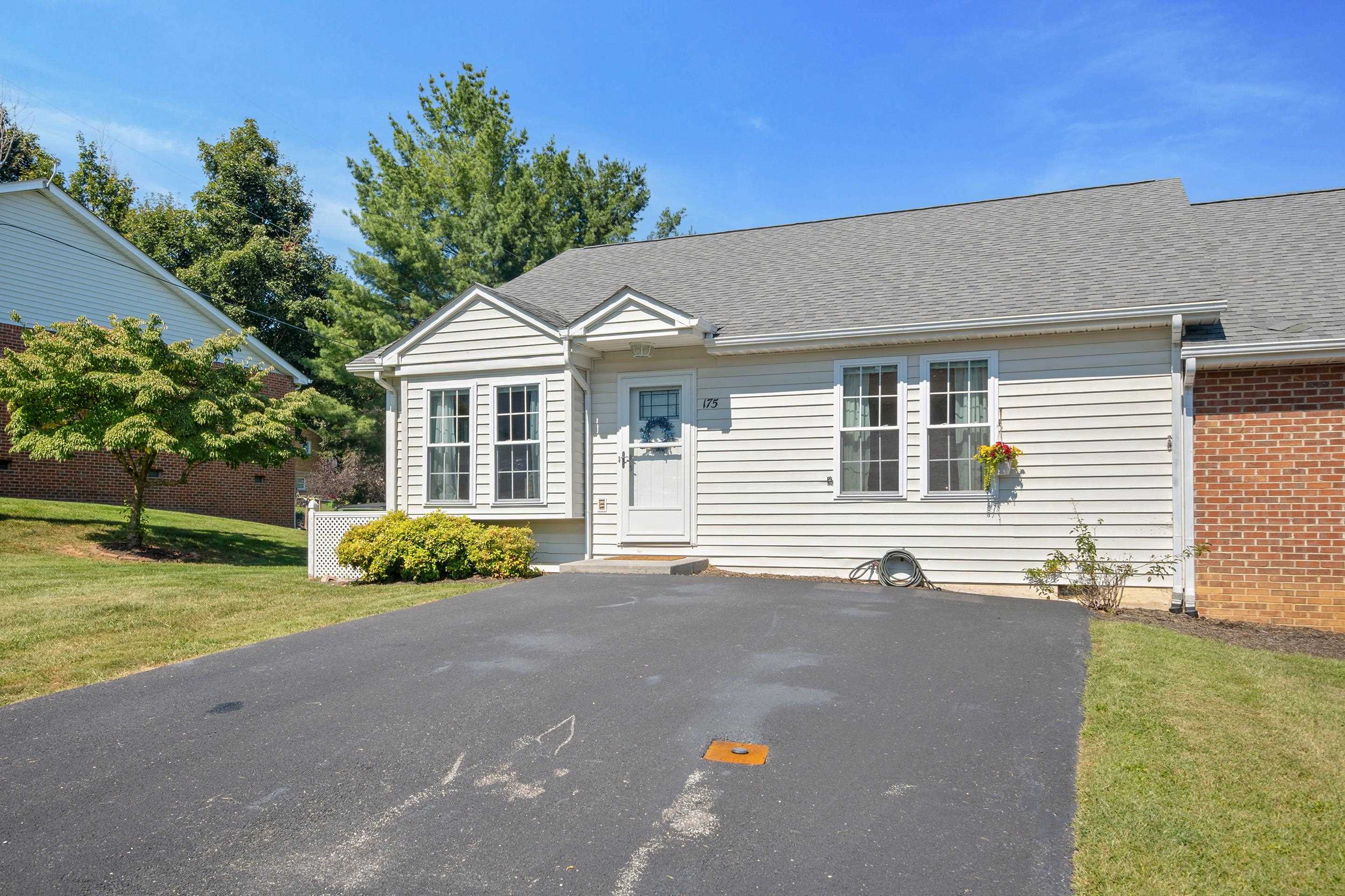 175 Darci Drive SE