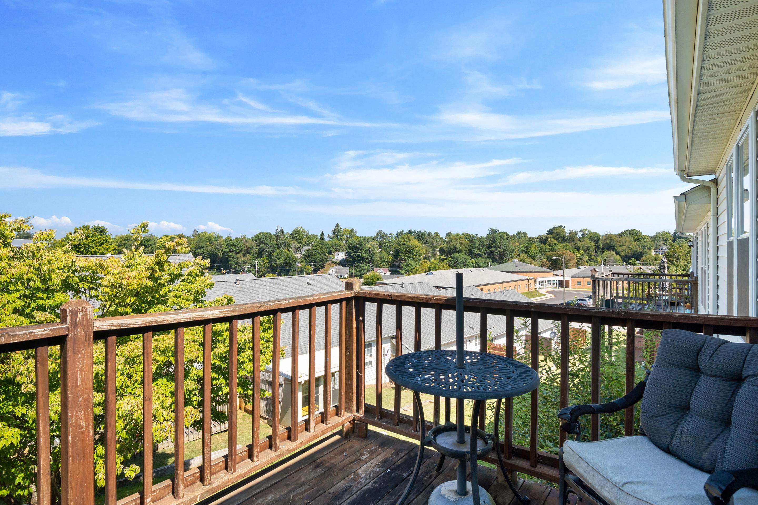 175 Darci Drive SE