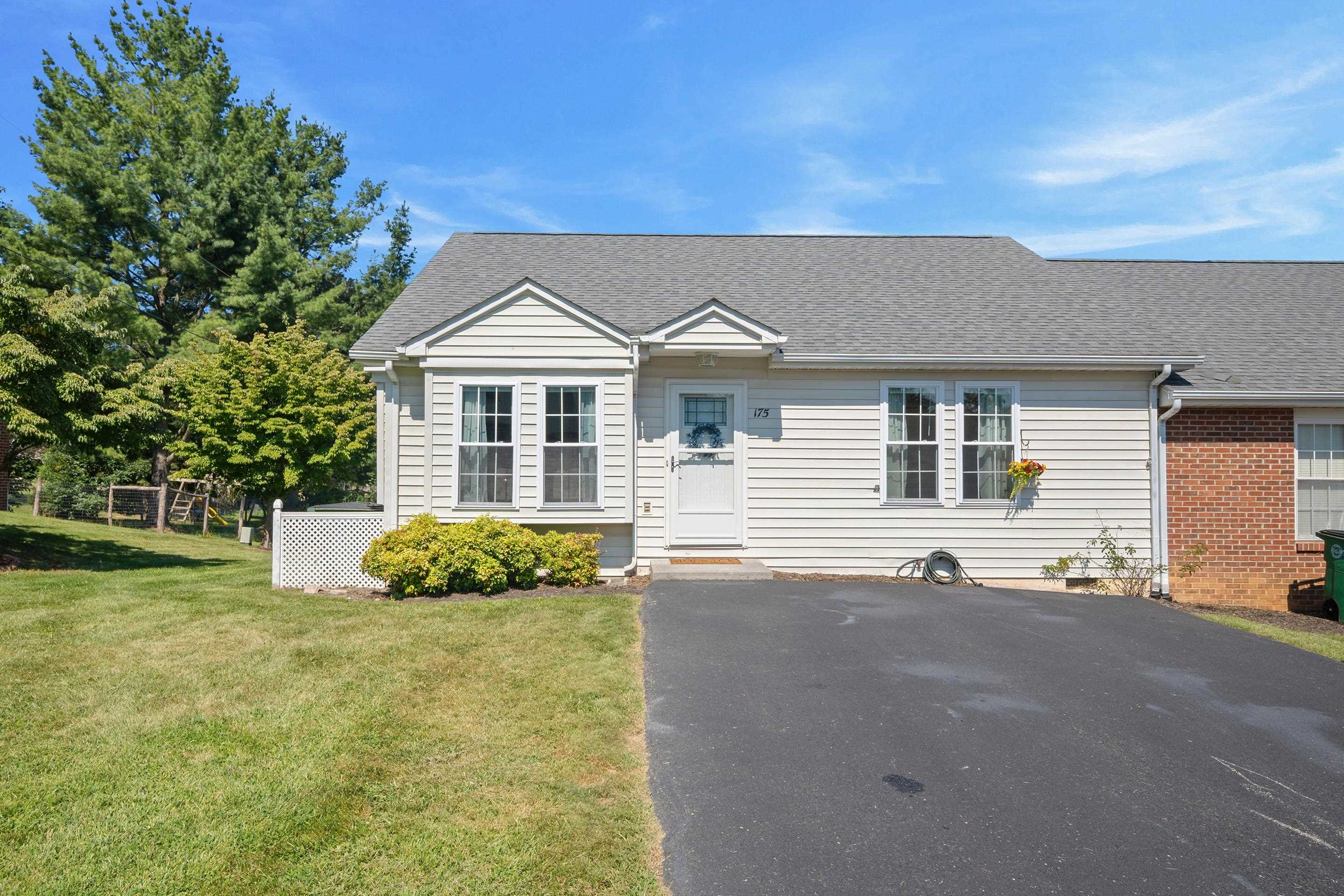 175 Darci Drive SE