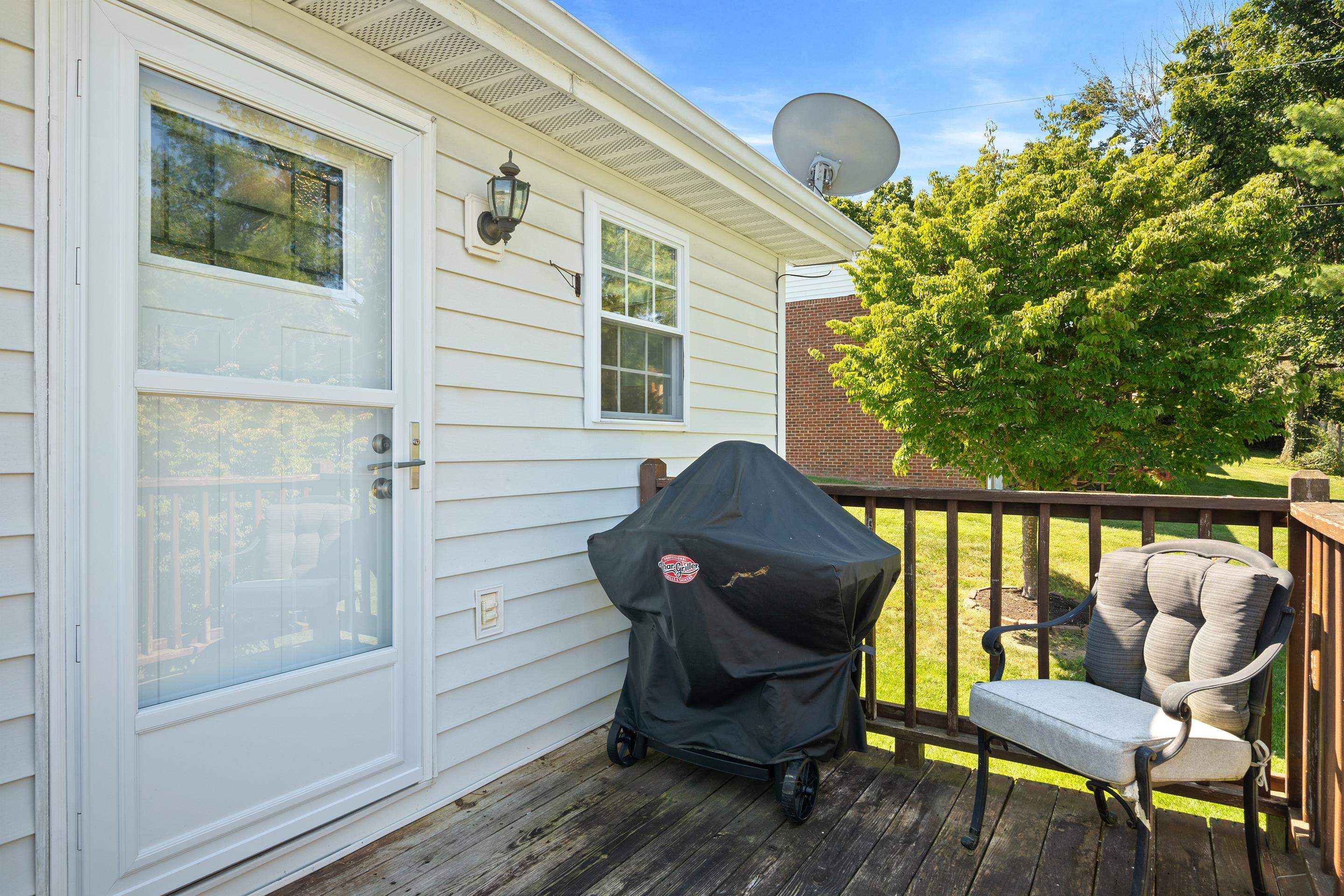 175 Darci Drive SE