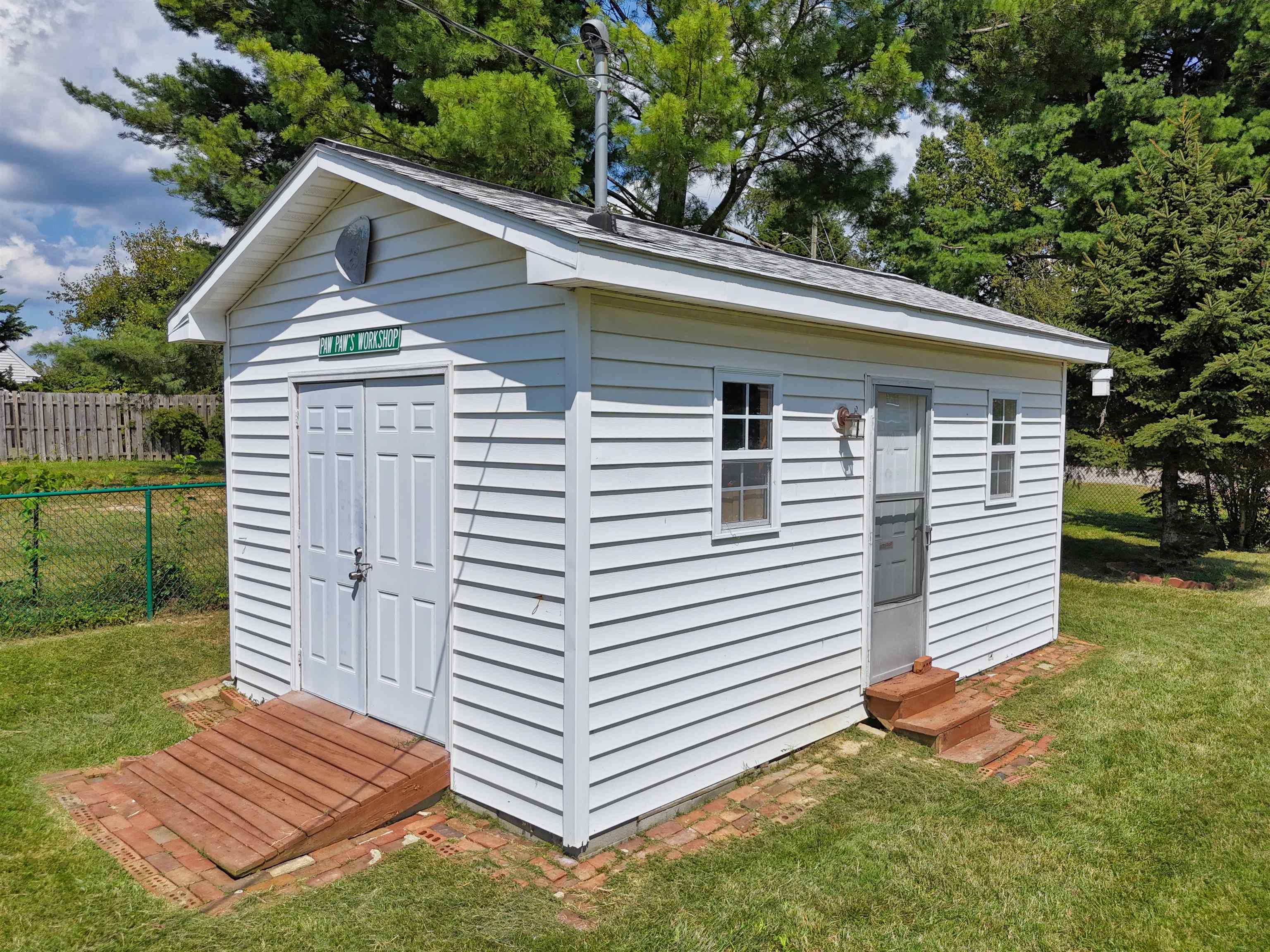 111 HAGAN Street NE