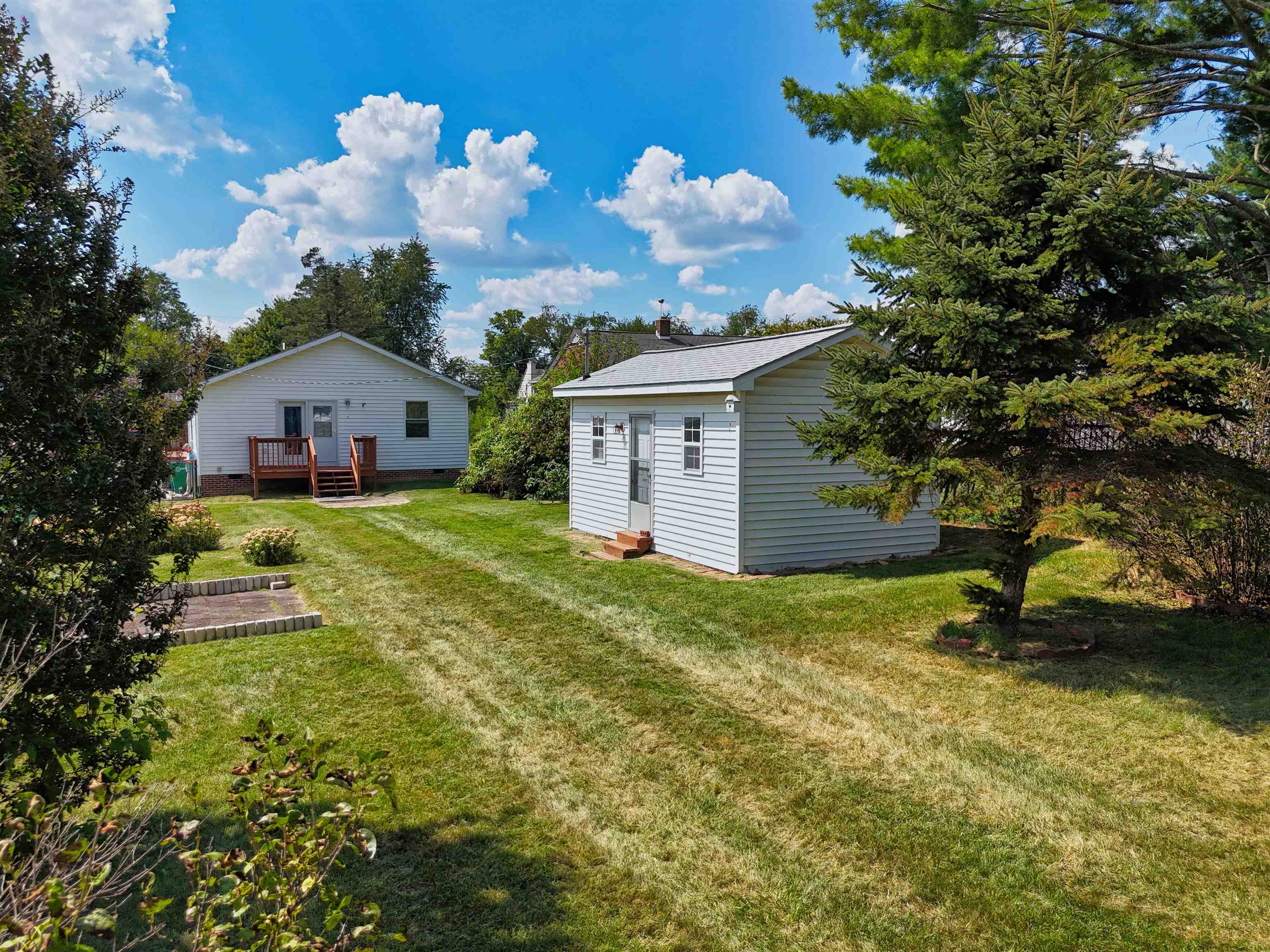 111 HAGAN Street NE