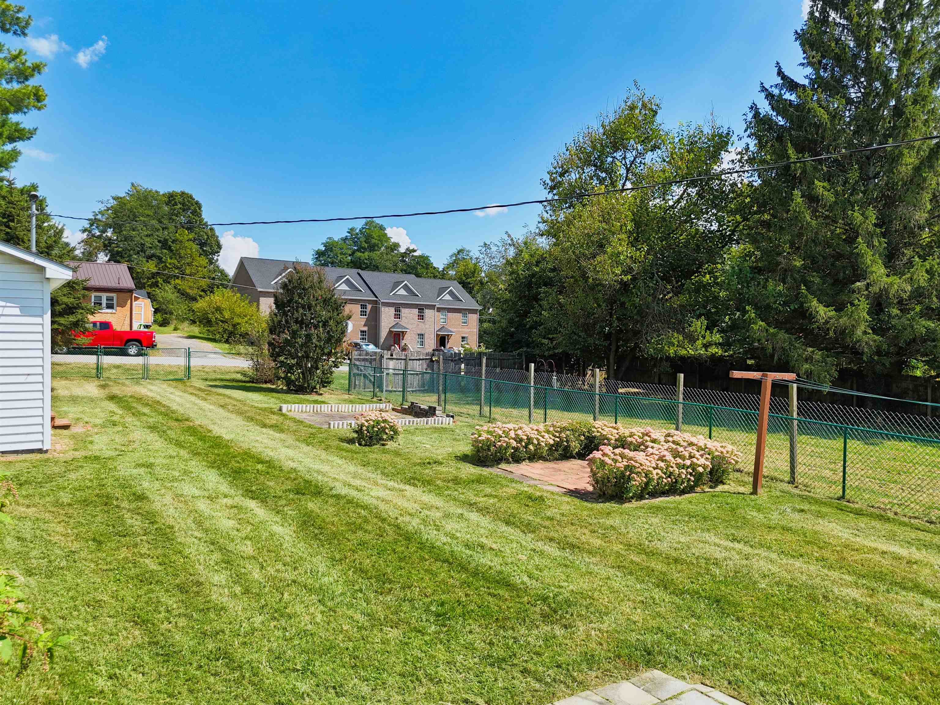 111 HAGAN Street NE