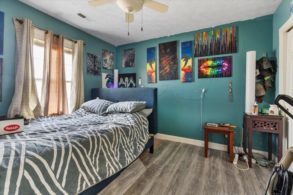 205 TALL OAK Boulevard