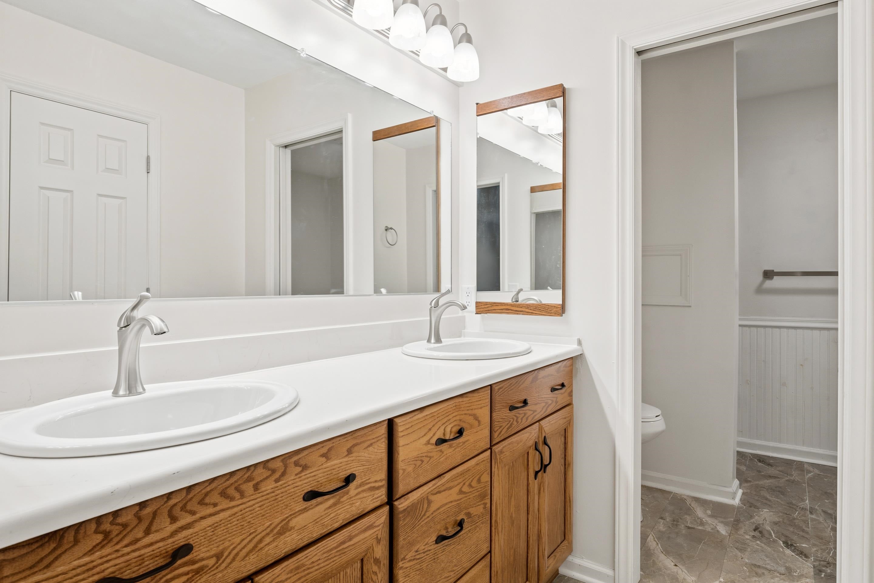 1018 Oak Pointe Court