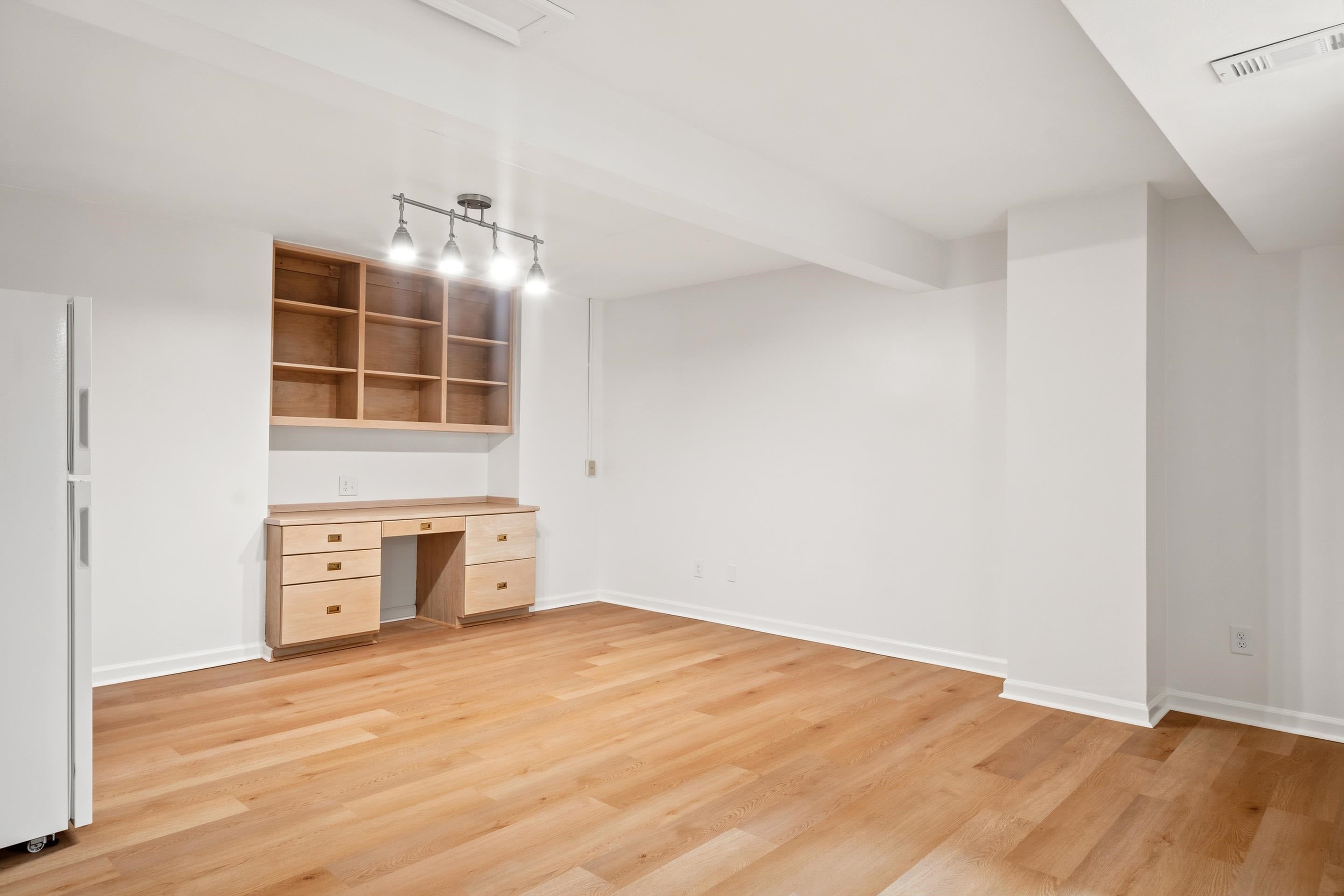1018 Oak Pointe Court