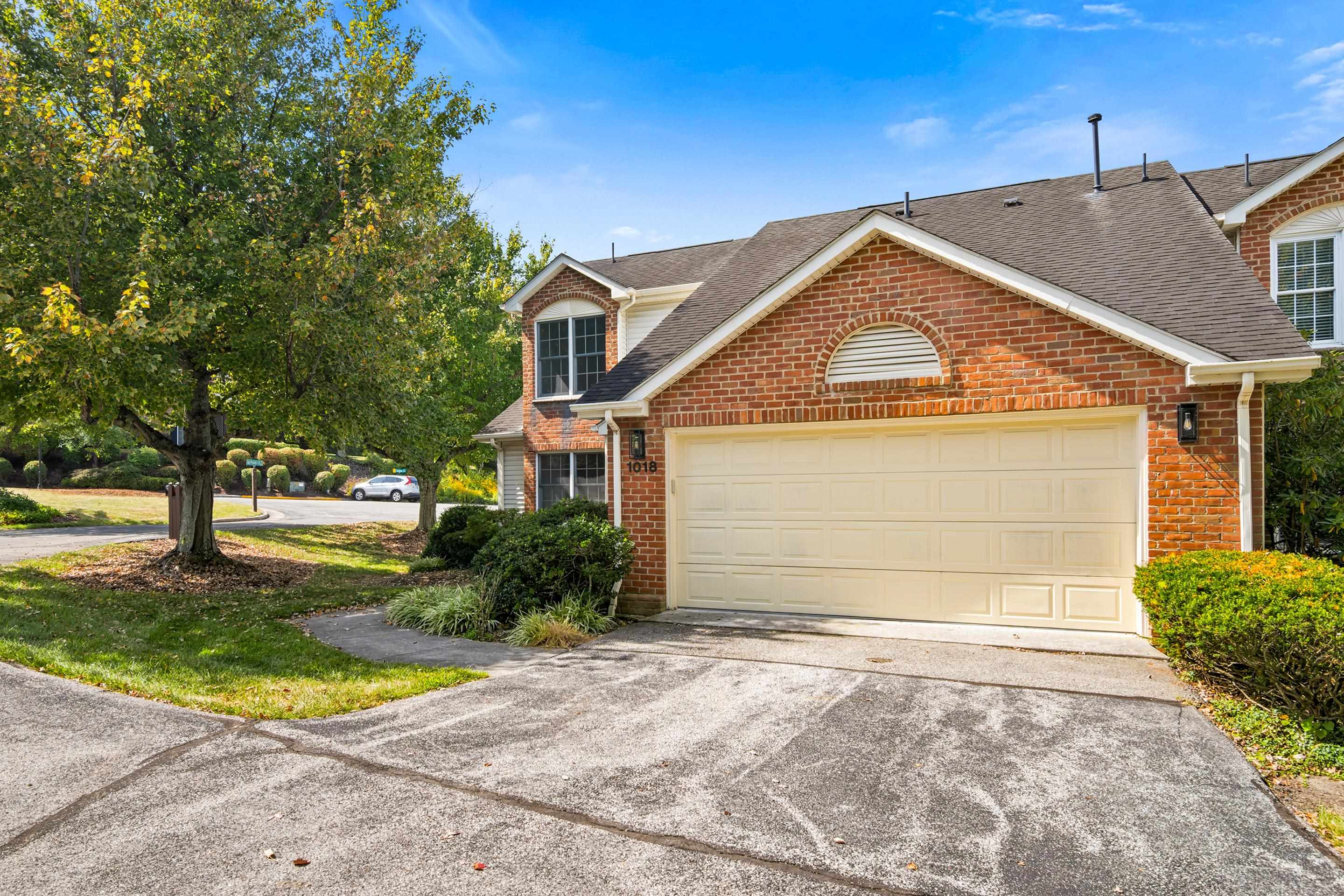 1018 Oak Pointe Court