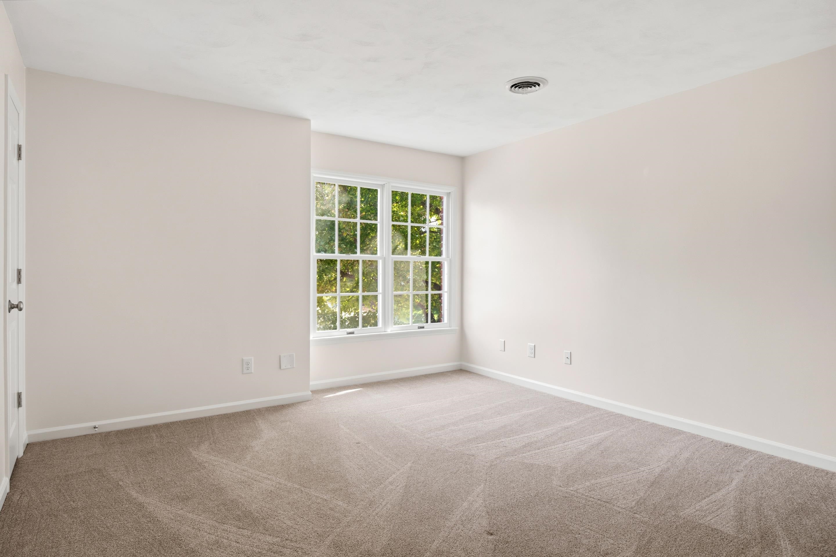 1018 Oak Pointe Court