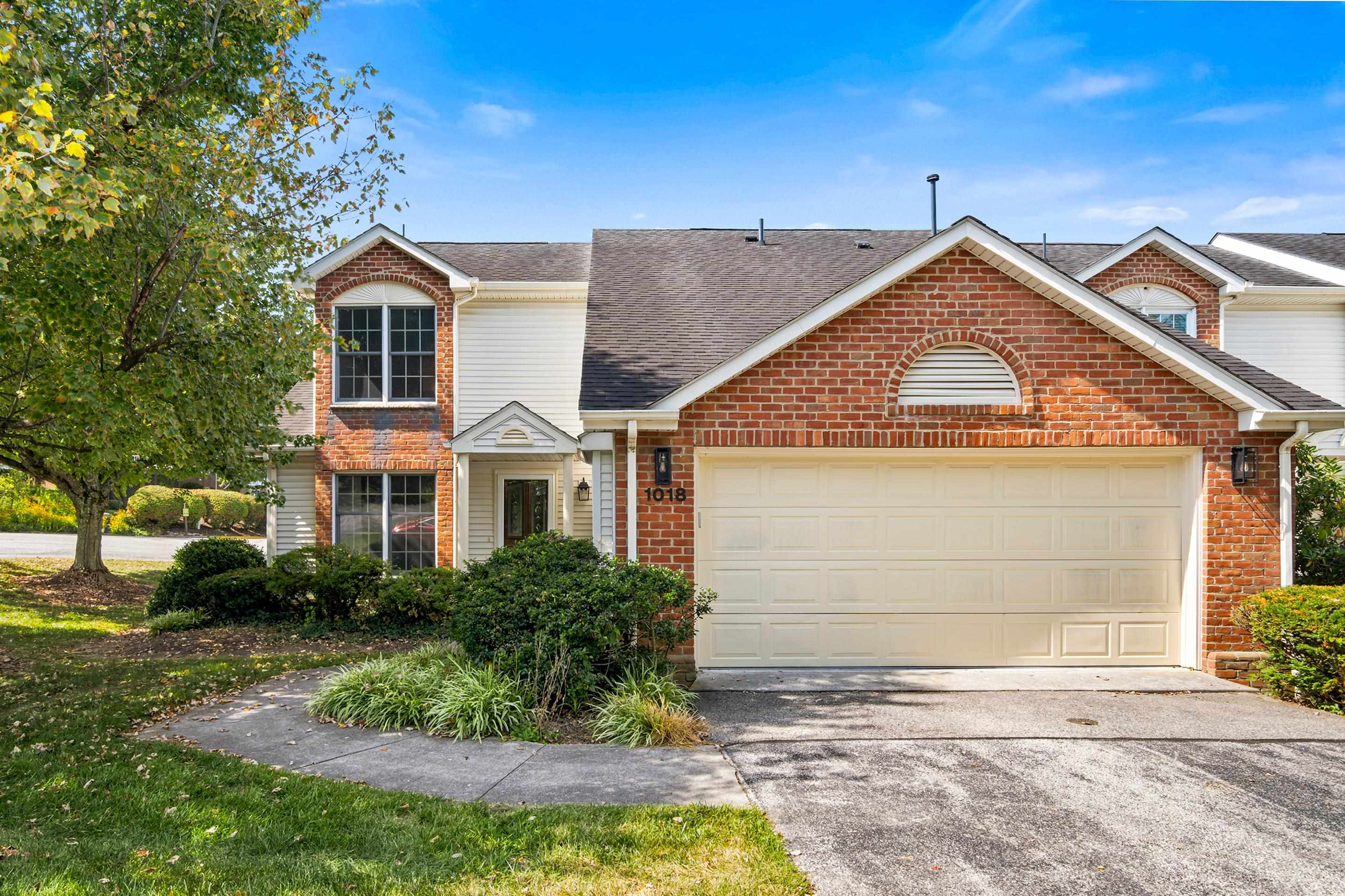 1018 Oak Pointe Court