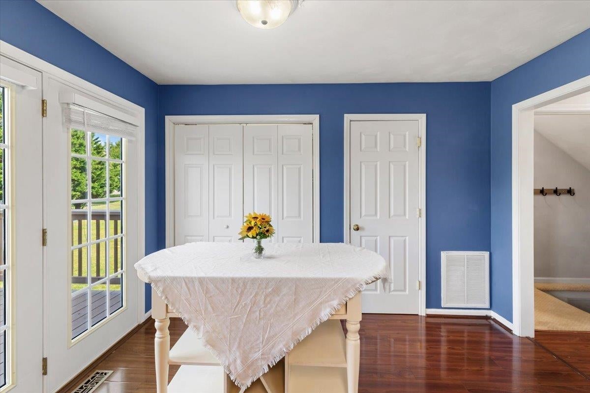 305 Sequoia Circle