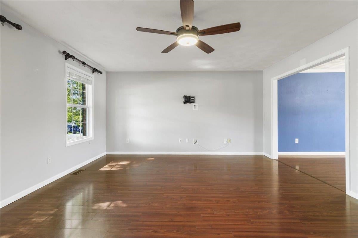 305 Sequoia Circle