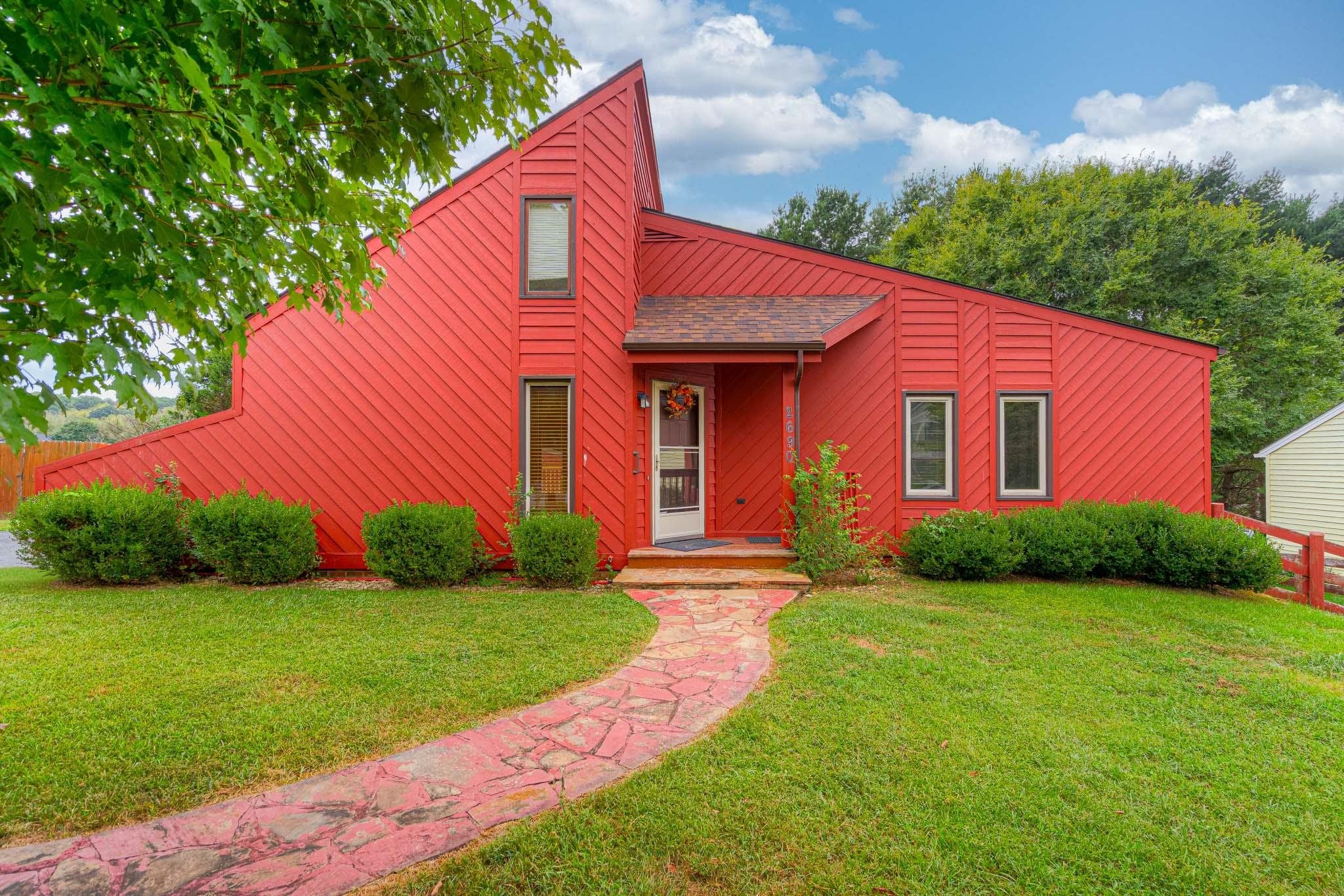 2690 Old Fort Road