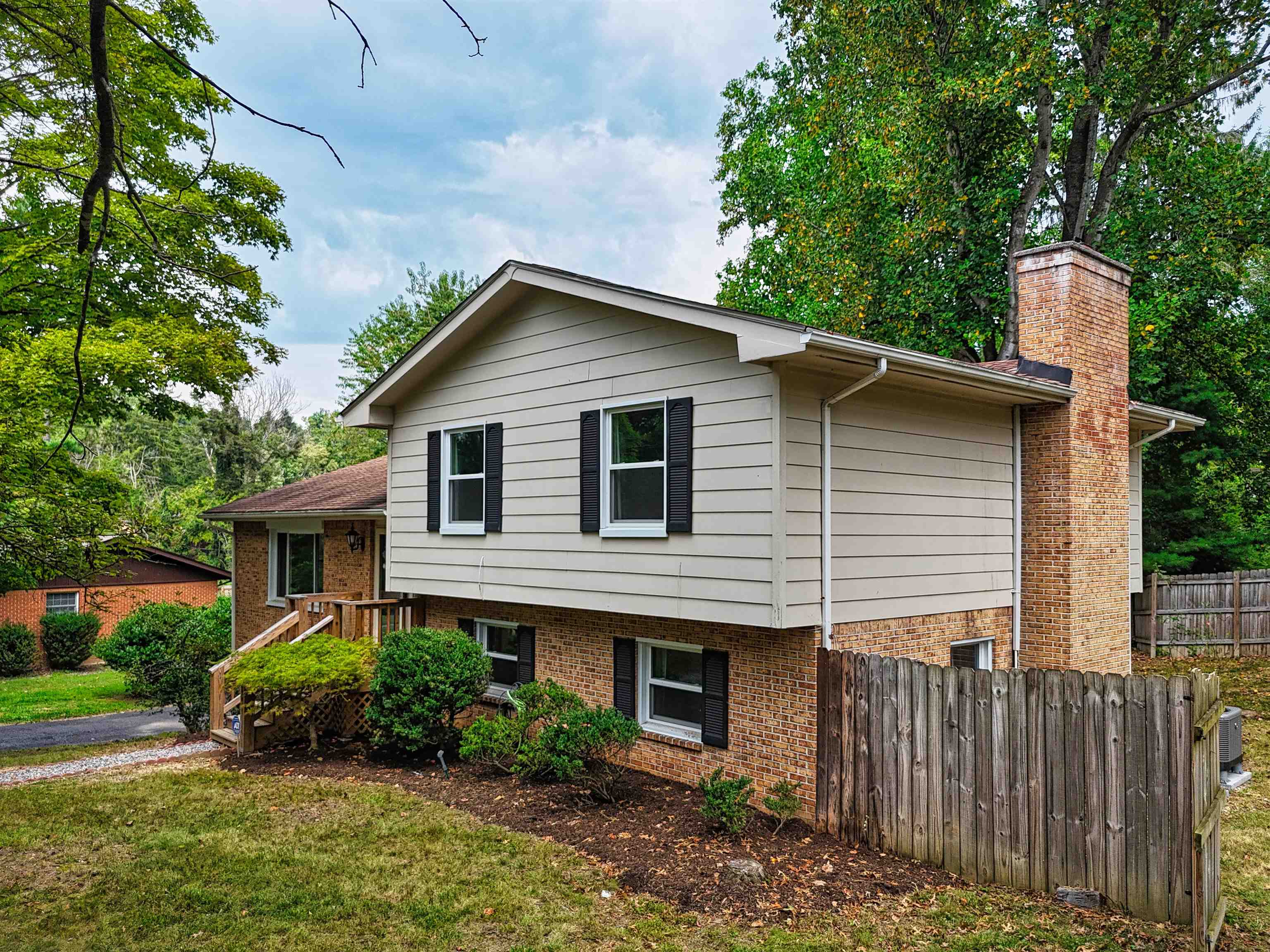 509 CRANWELL Circle