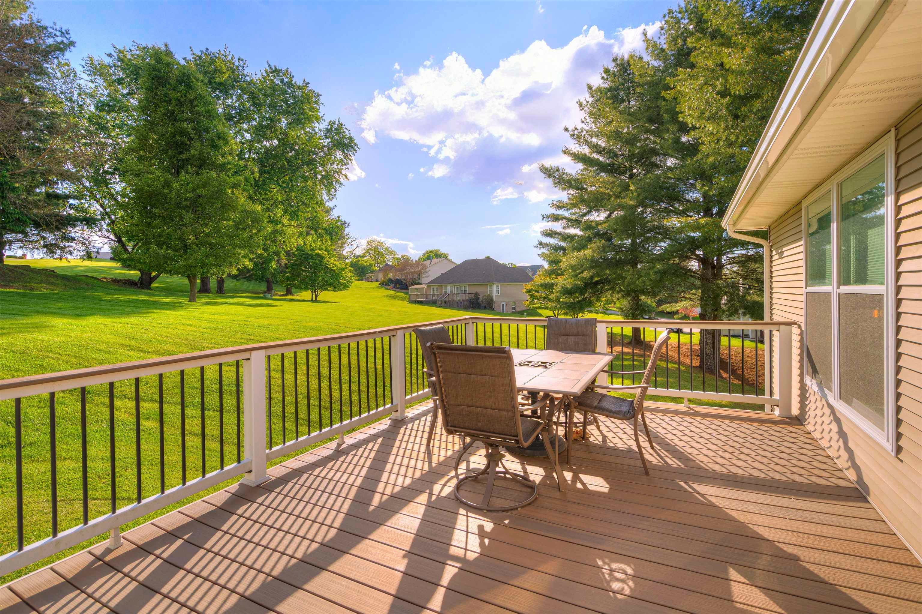 208 GLEN VIEW Lane