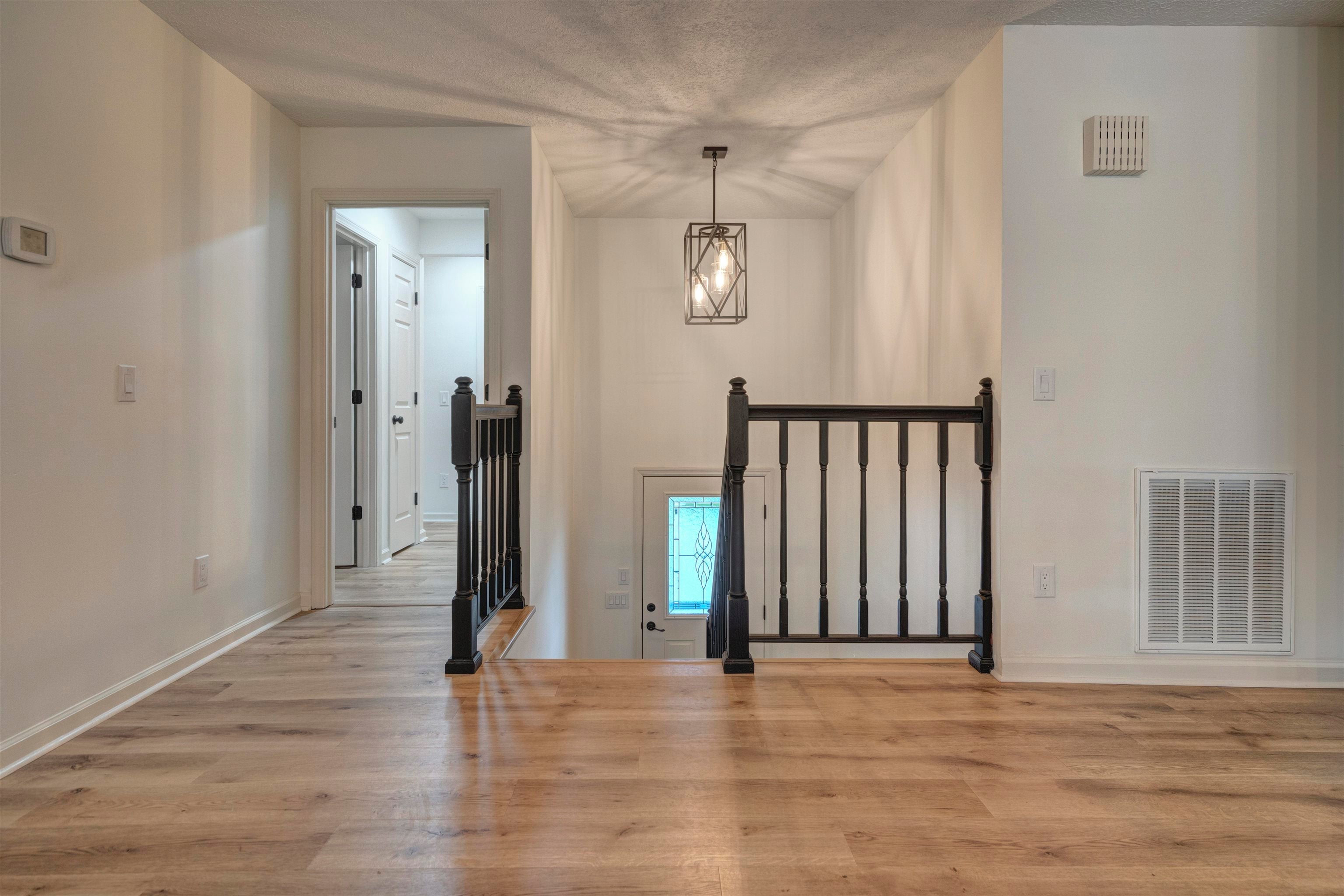 208 GLEN VIEW Lane