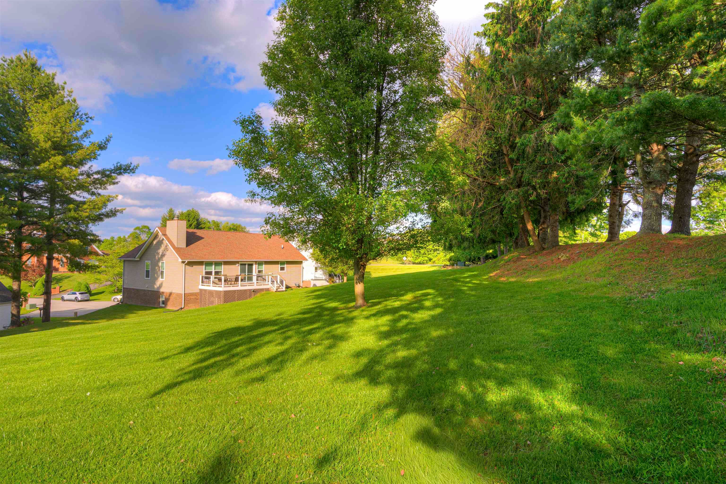208 GLEN VIEW Lane