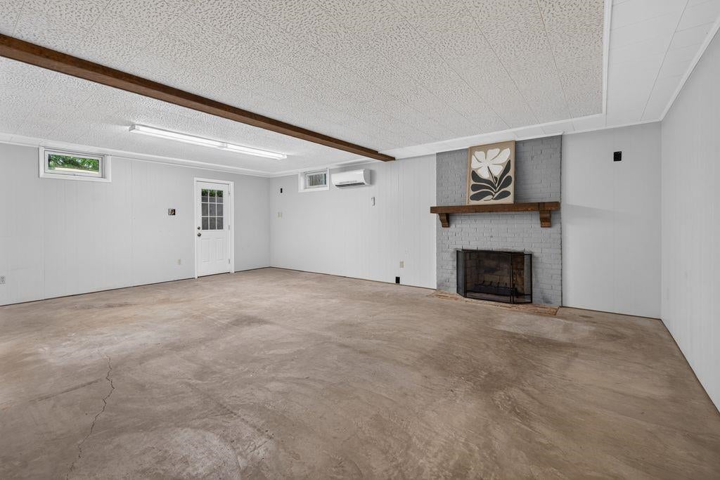 231 CRAIG Drive