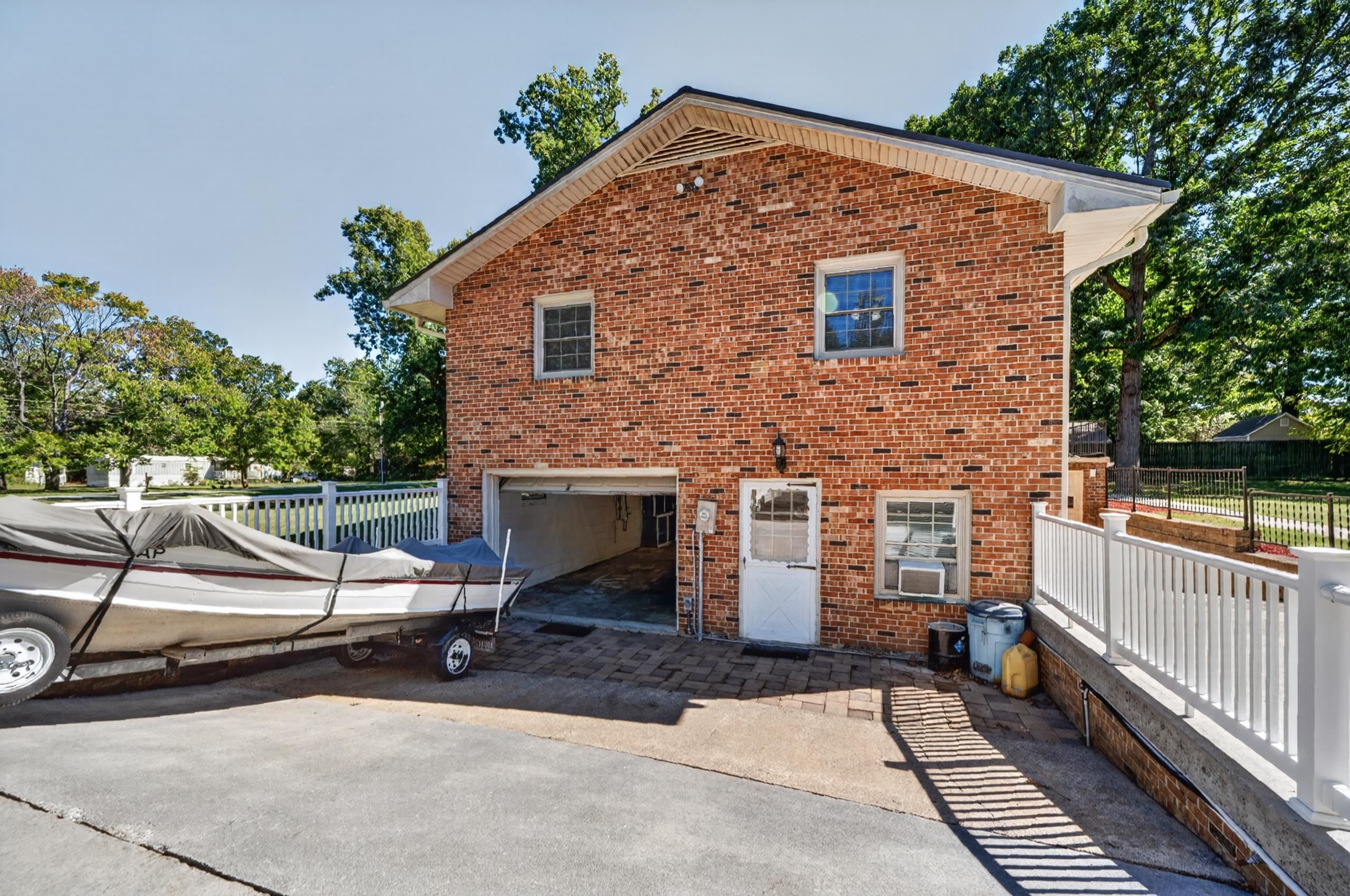 350 TEEL Street