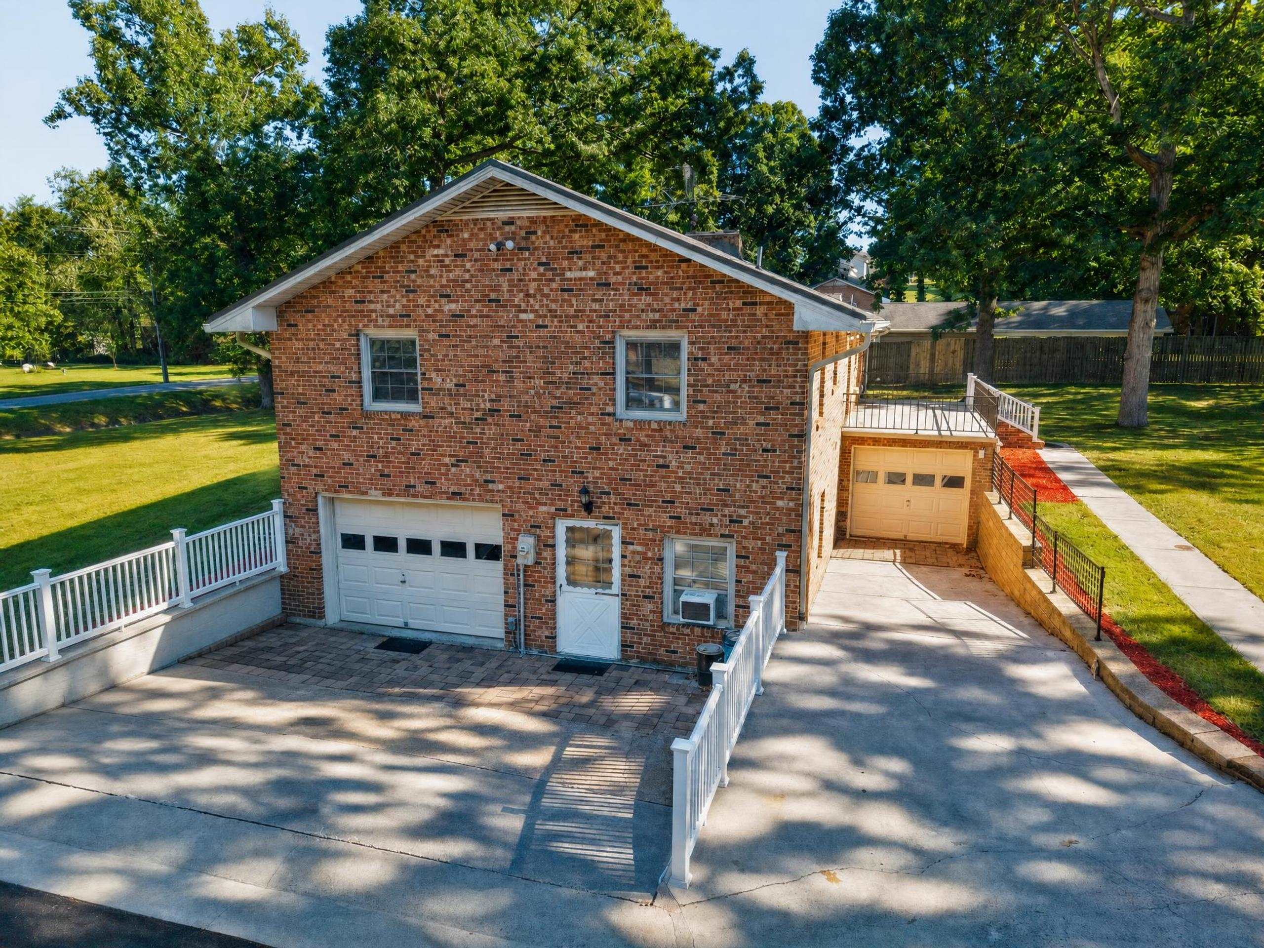 350 TEEL Street