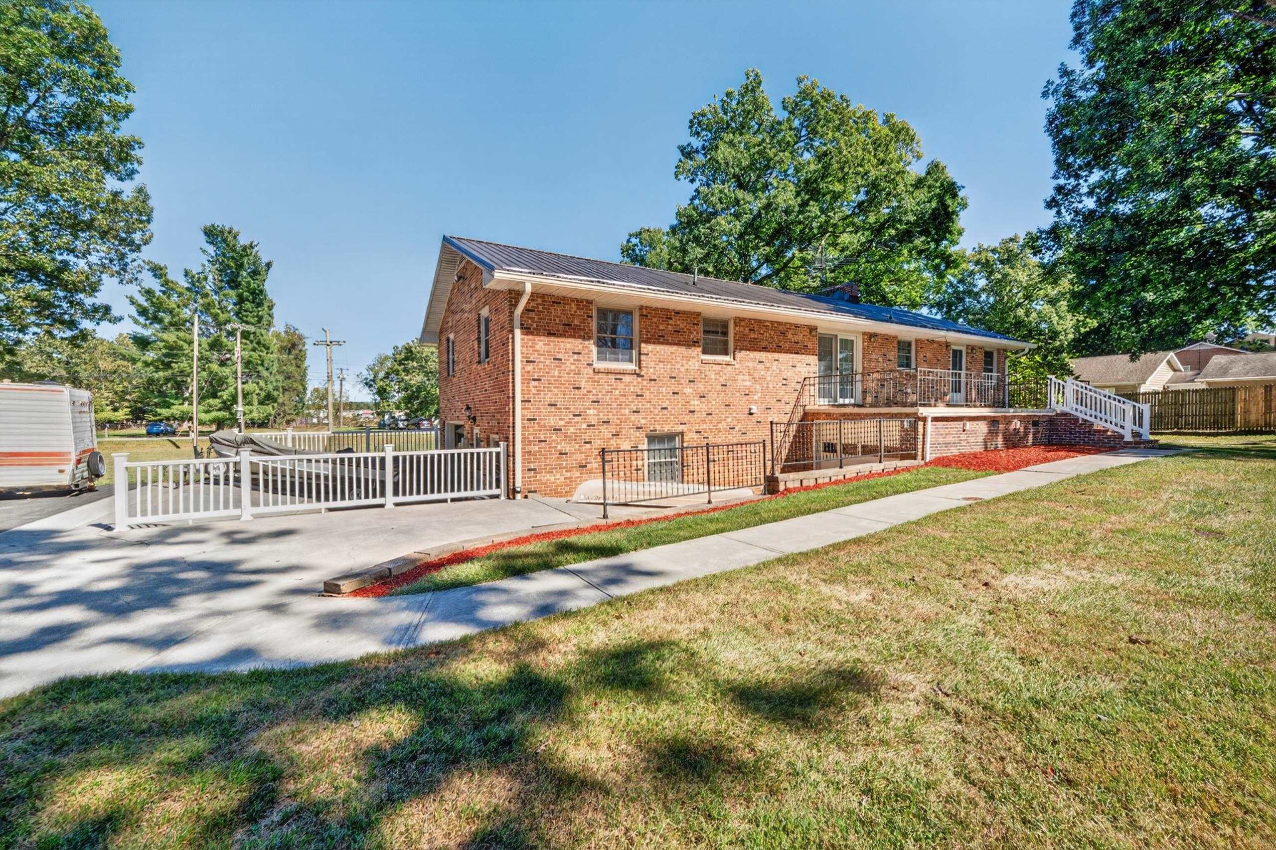 350 TEEL Street
