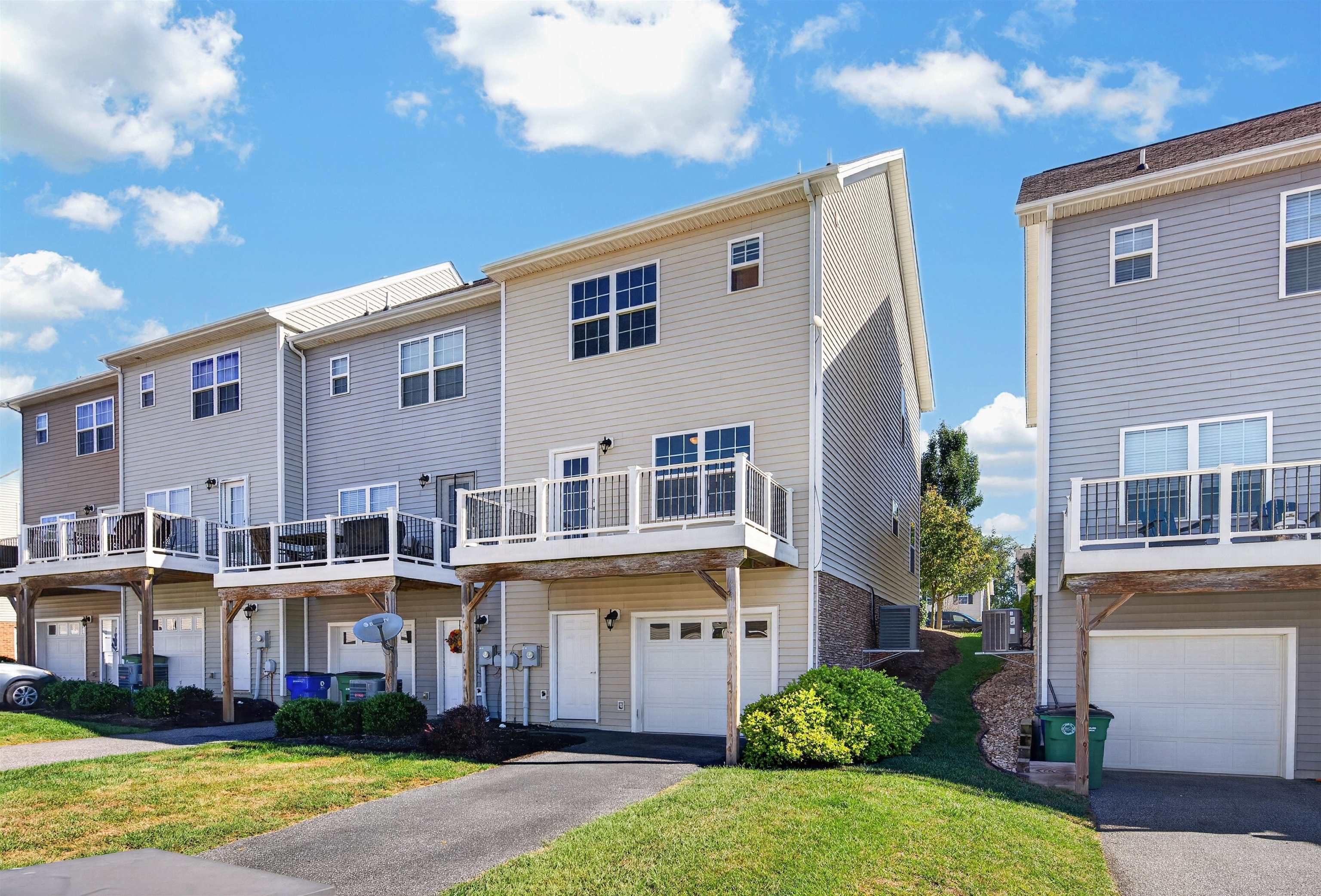 230 PHOENIX Boulevard NW