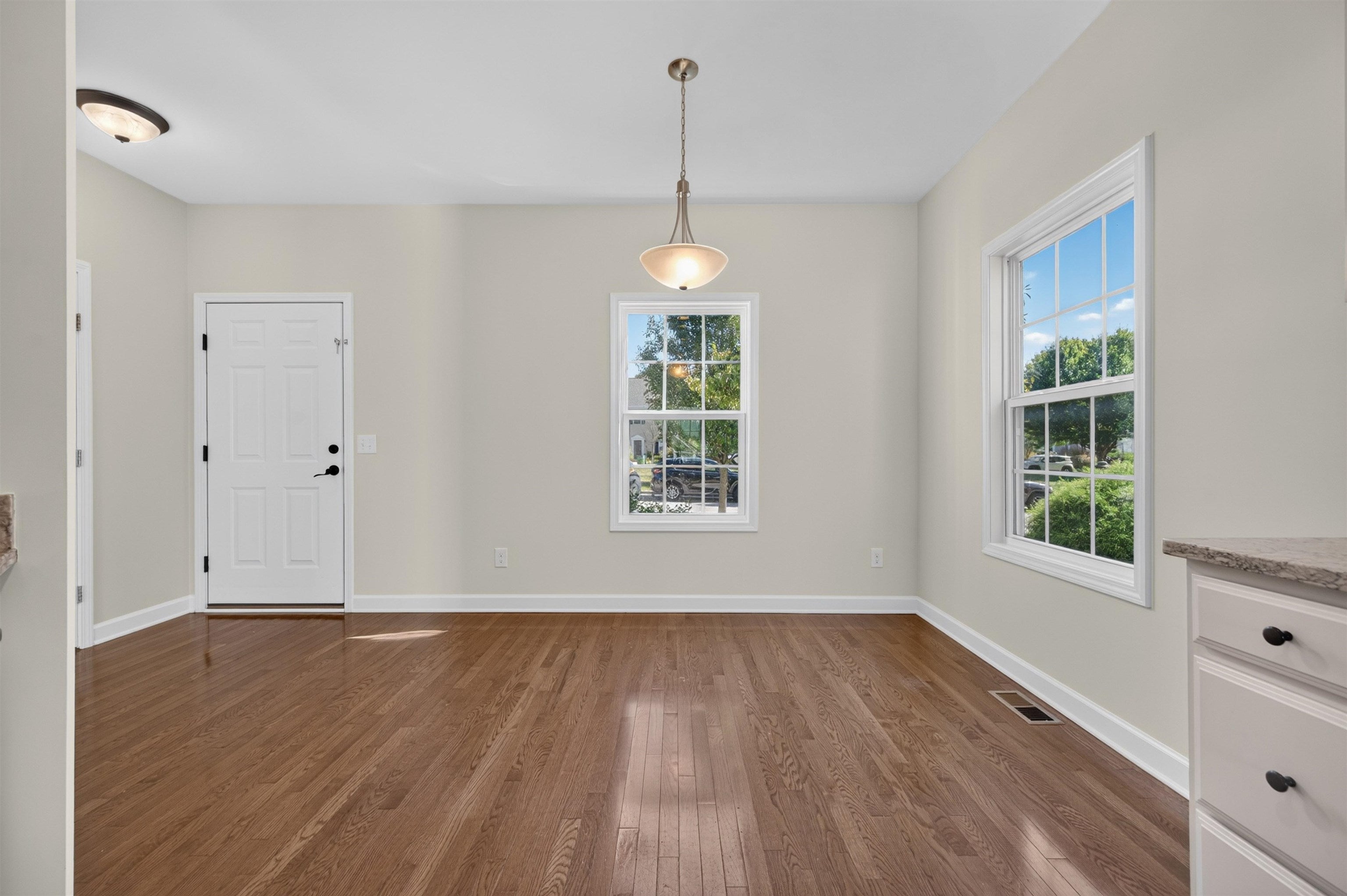 230 PHOENIX Boulevard NW