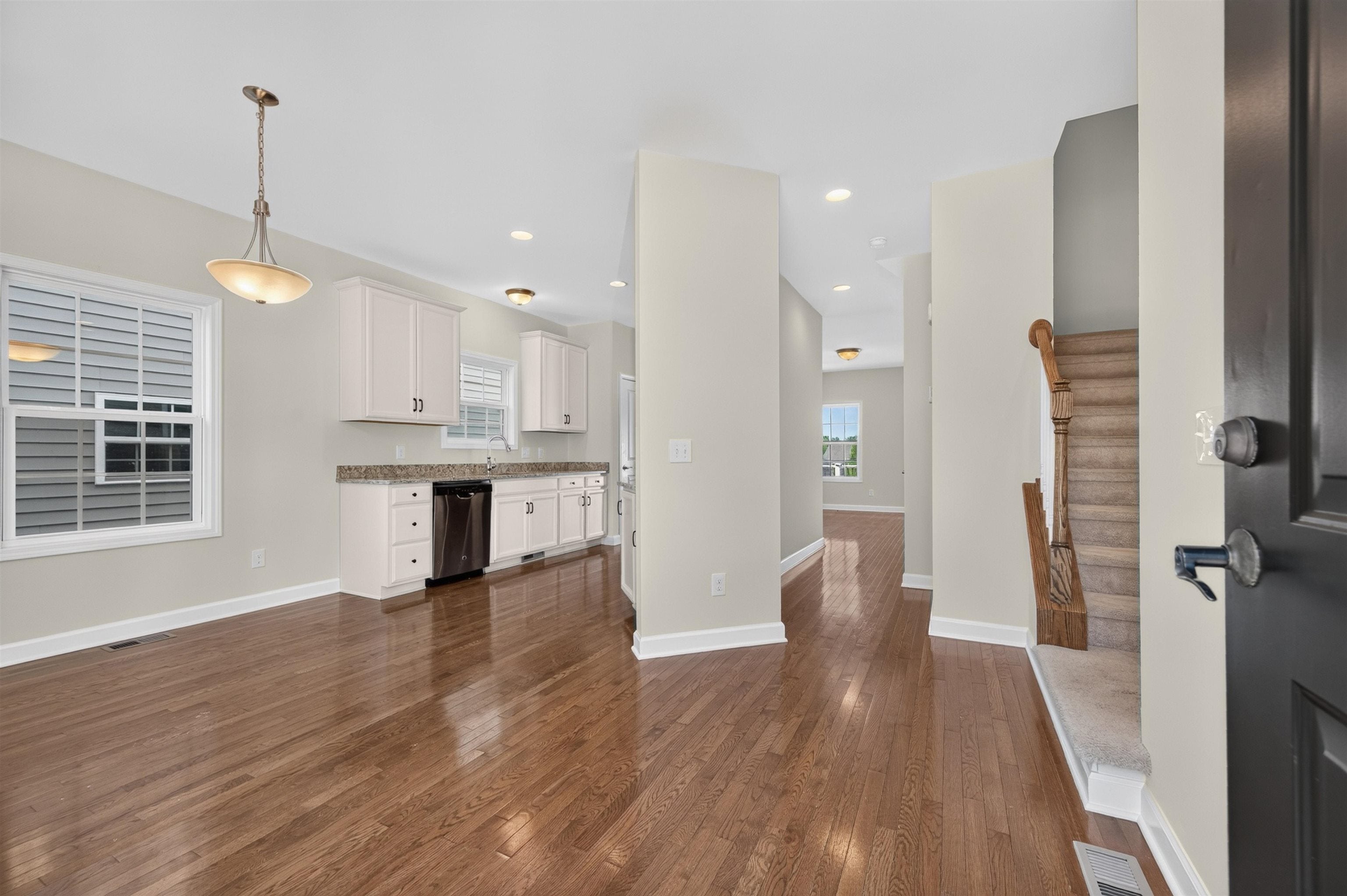 230 PHOENIX Boulevard NW