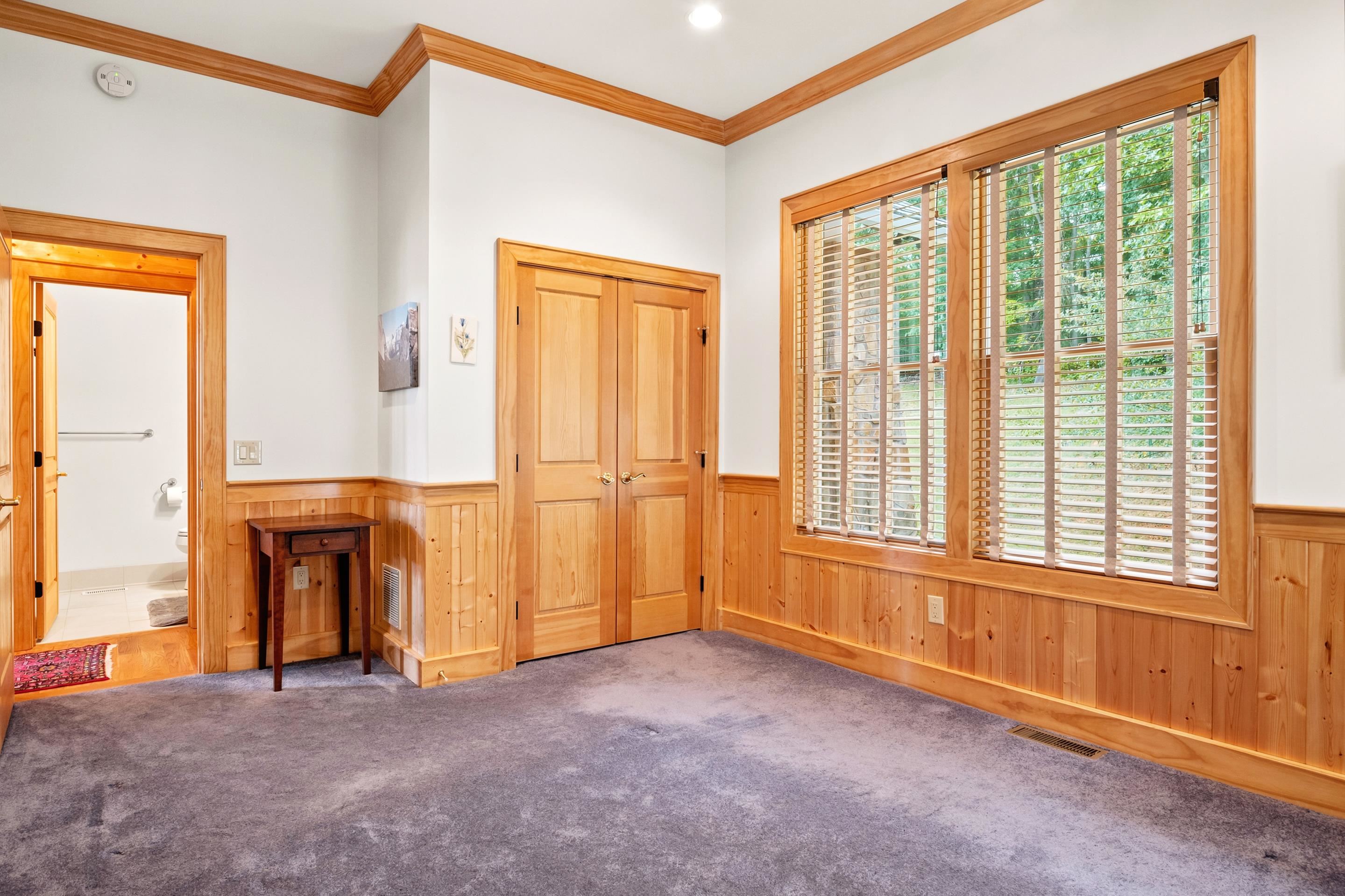 138 RIDGELAND Drive