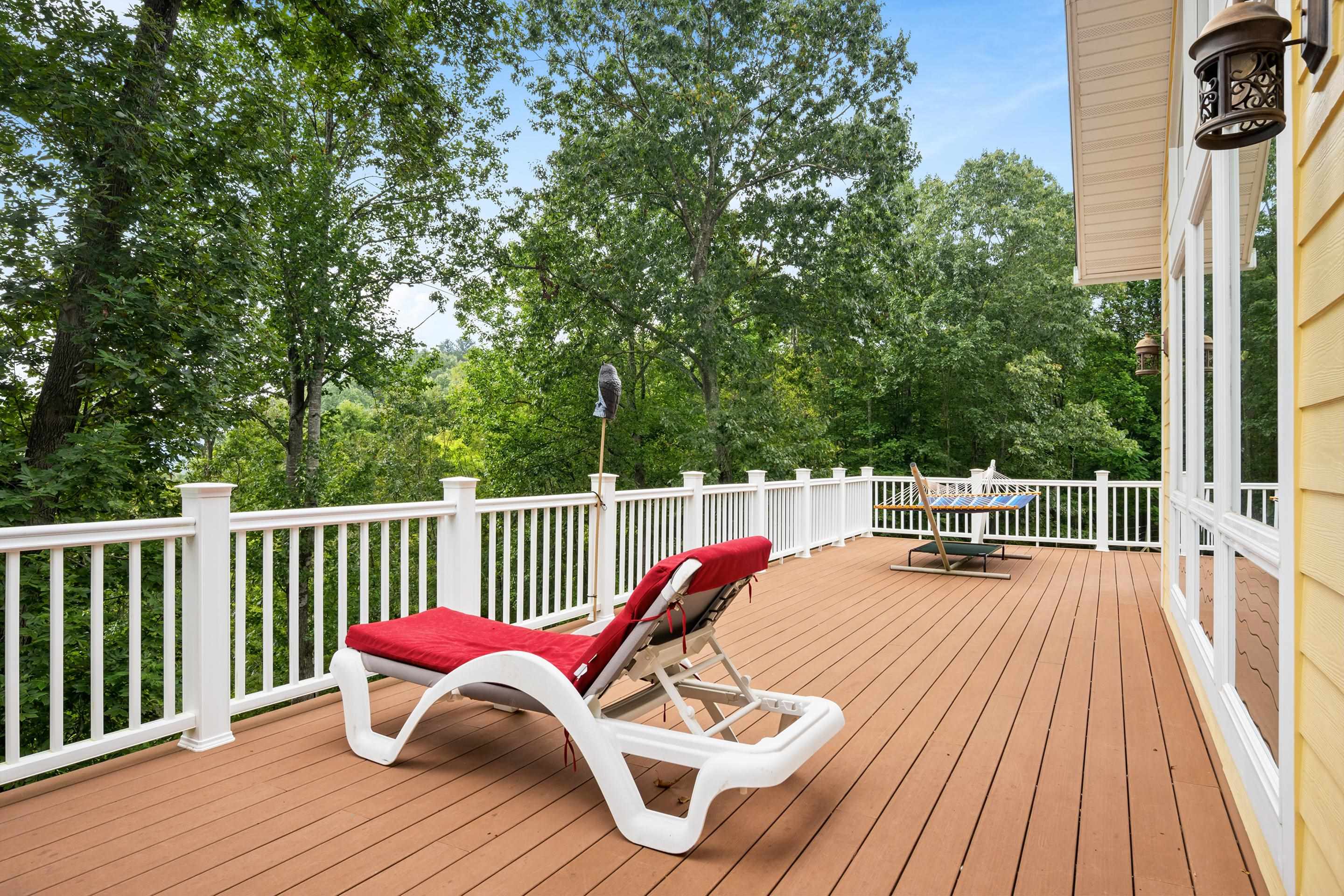 138 RIDGELAND Drive