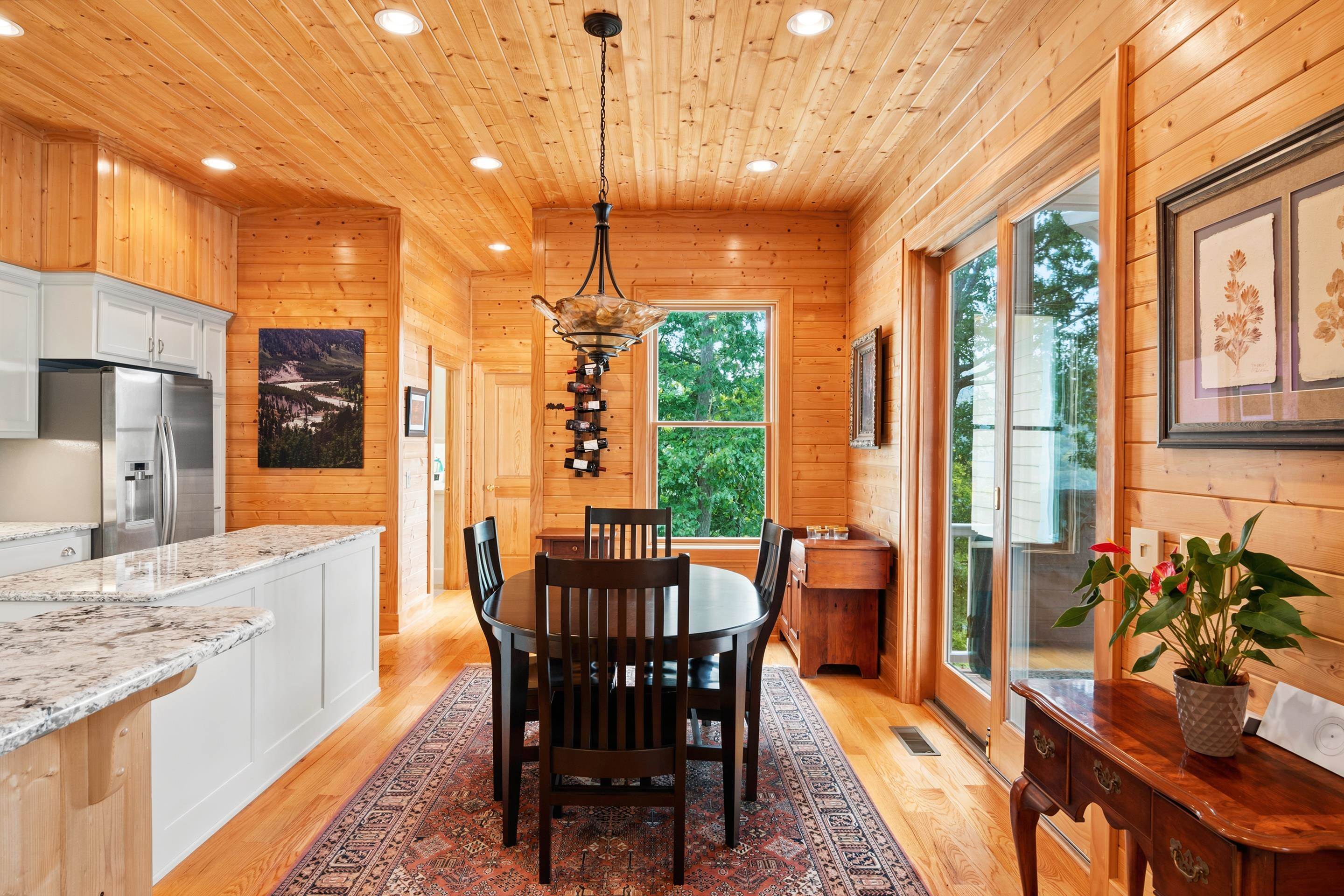 138 RIDGELAND Drive